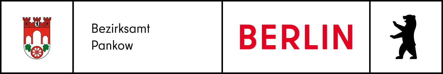 Das offizielle Logo von Berlin, einschließlich des Wappens mit einem roten Torbogen, einem schwarzen Kreuz, einem weißen Hintergrund, einem roten Rad, grünen Eichenblättern und dem Schriftzug 'Berlin' in roten Buchstaben.