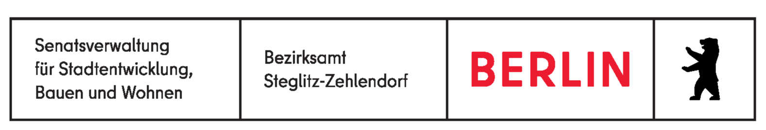 Das Bild zeigt ein Logo mit vier Abschnitten. Der erste Abschnitt enthält den Text "Senatsverwaltung für Stadtentwicklung, Bauen und Wohnen", der zweite den Text "Bezirksamt Steglitz-Zehlendorf", der dritte Abschnitt zeigt den Schriftzug "BERLIN" in roten Buchstaben, und der vierte Abschnitt enthält ein Symbol eines stilisierten Bären.