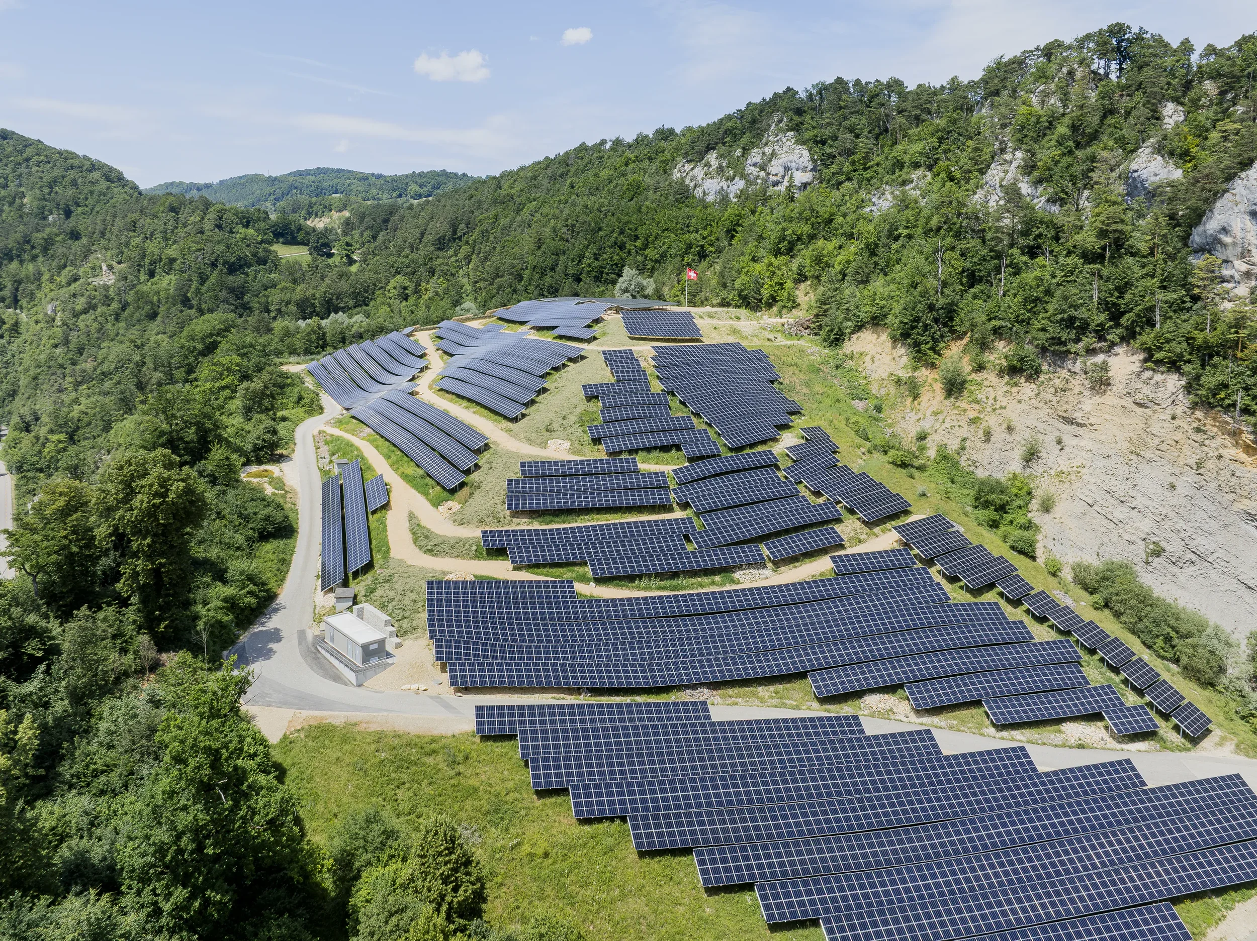 Drohnenfoto, PV-Anlage «Hinterm Chestel»