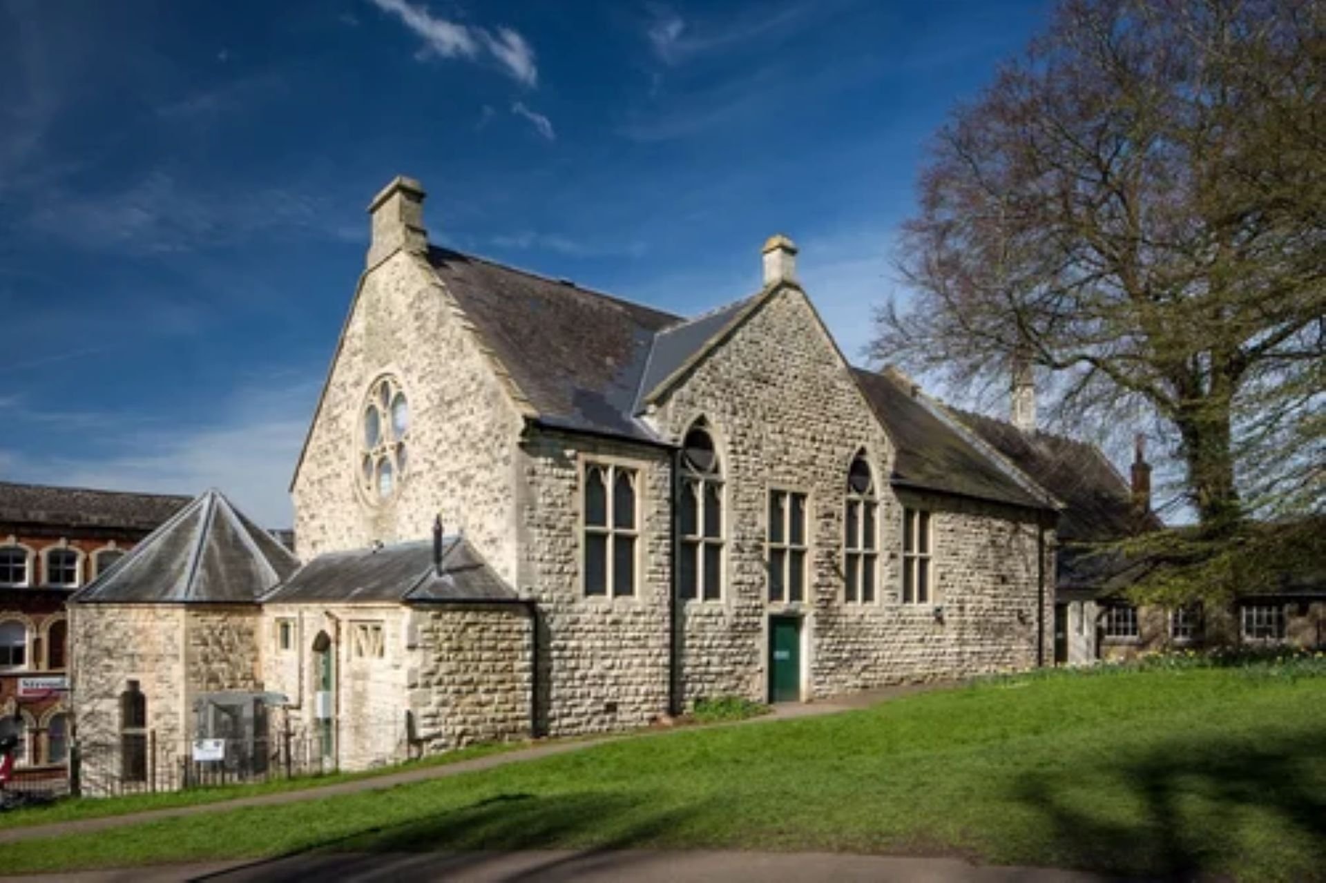 Freelance Interim Venue Manager – Lansdown Hall &amp; Gallery, Stroud