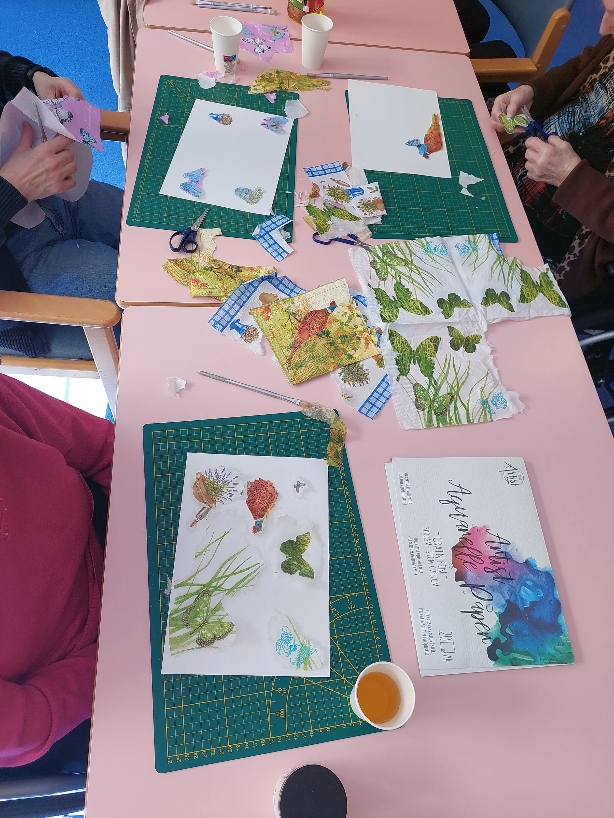 Atelier collectif médiation artistique 1H (de 2 à 8 personnes)