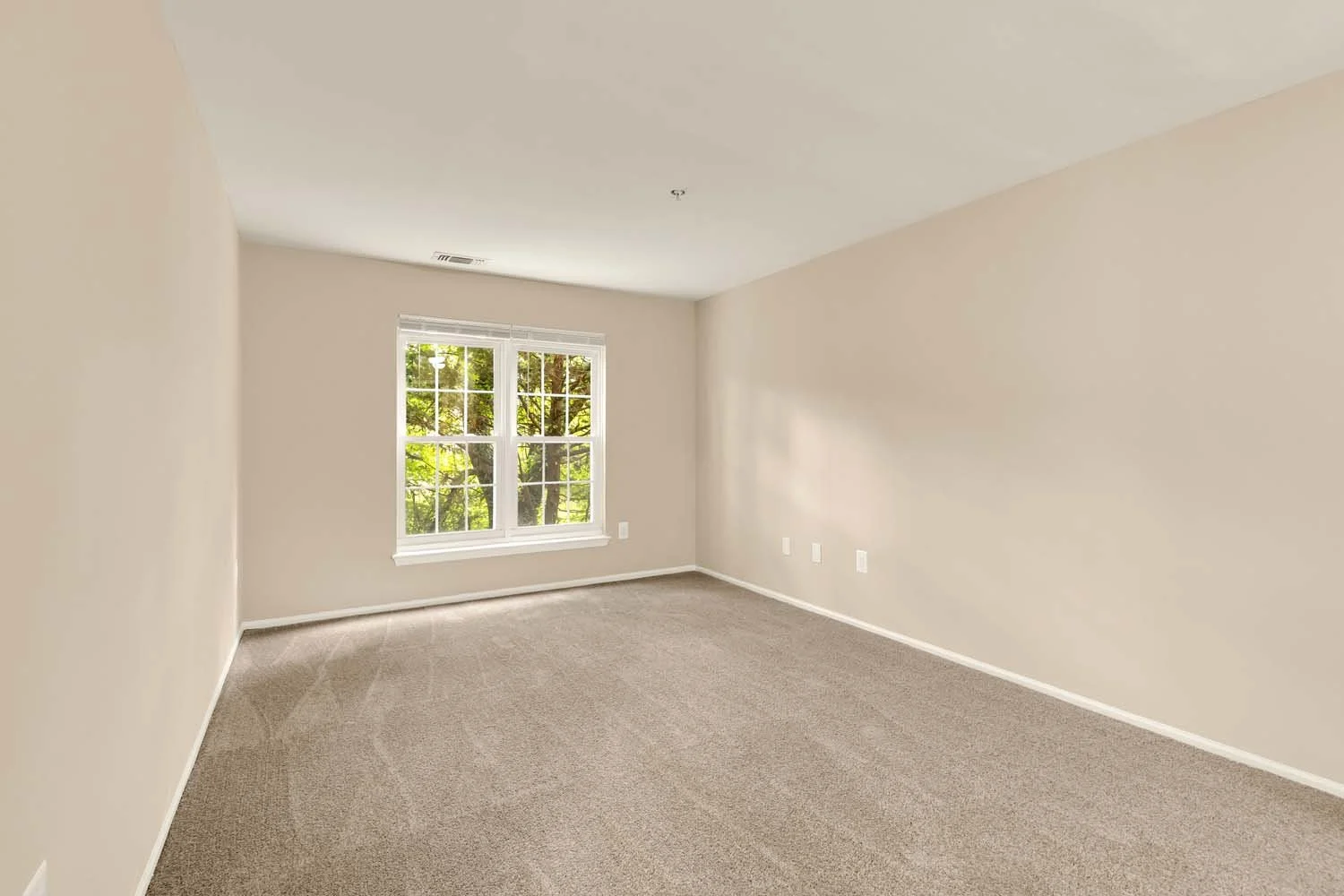 20017 Dunstable Cir 109-0021.jpg