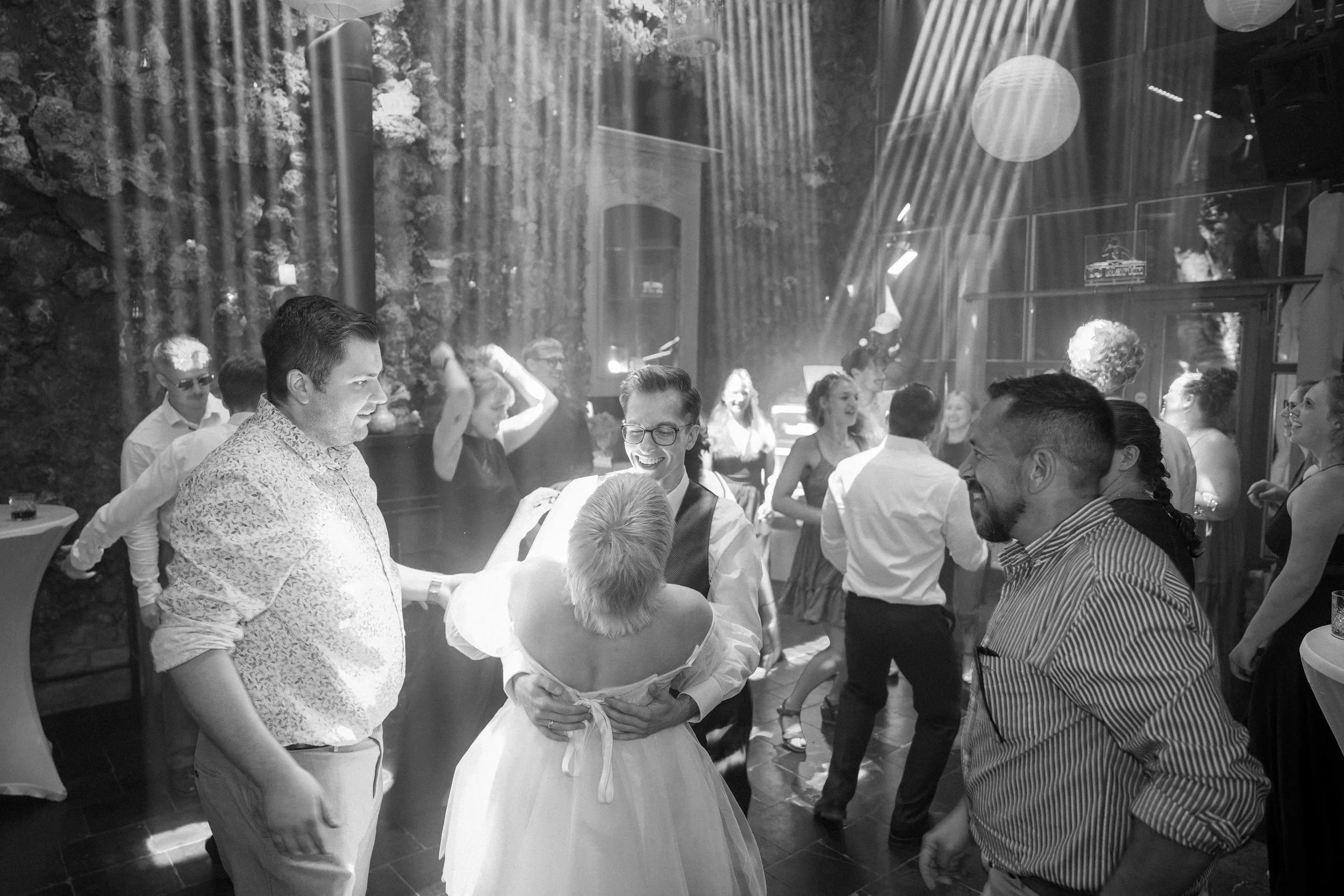 11-07-26 Wedding-700.jpg