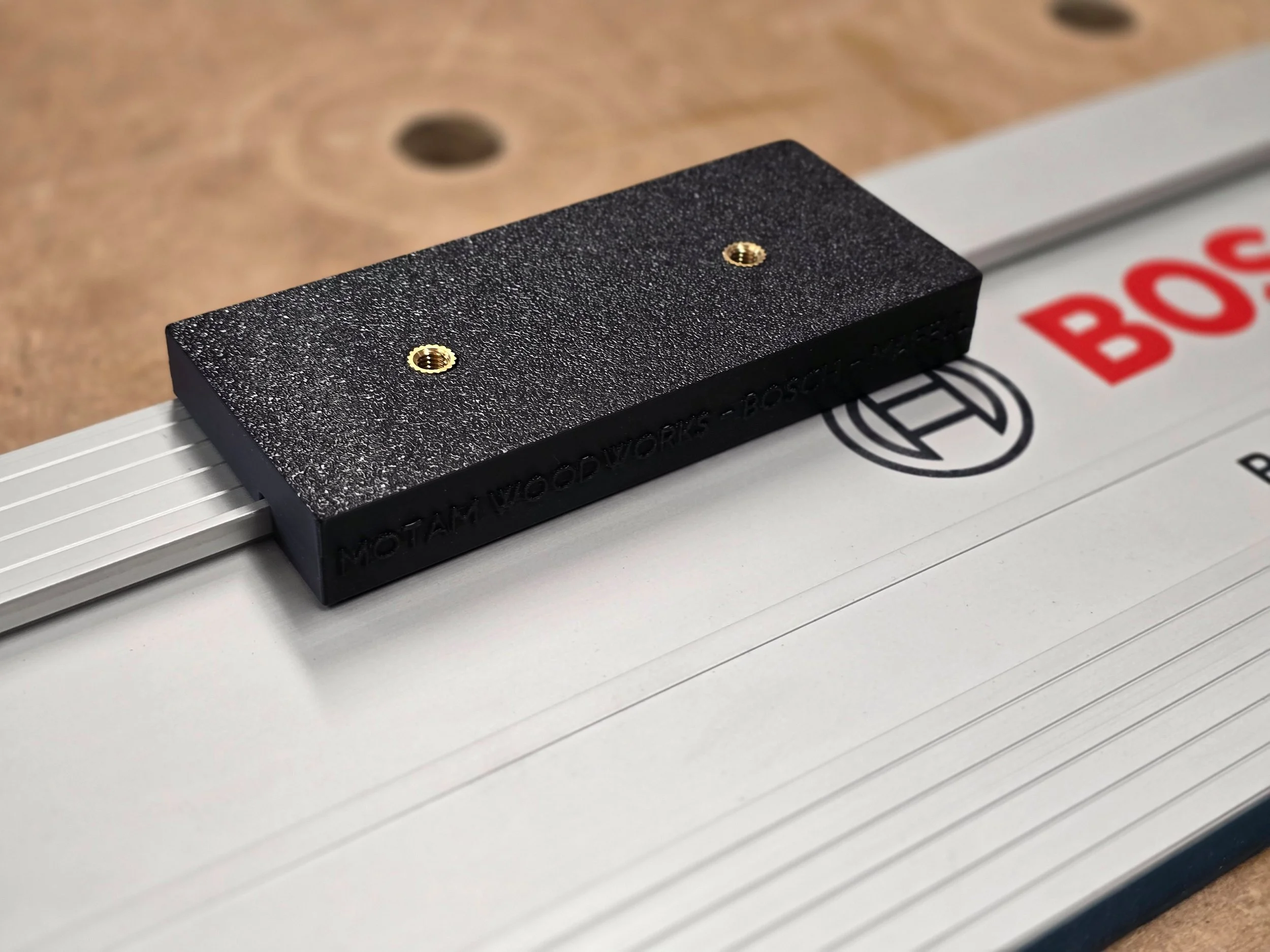 Motam Woodworks Bosch/Mafell rail adaptor fitted onto a Bosch guide rail