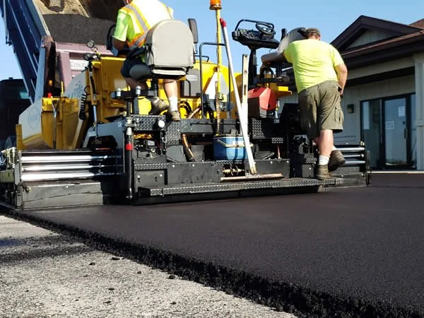 wi-asphalt-paving-parking-lots-streets-driveways.jpg
