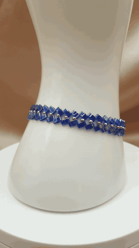 20261002_072741_squarespace.gif