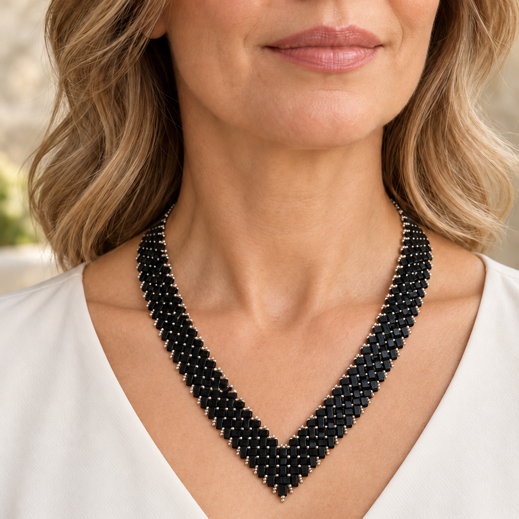 Collier%2Bnoir%2Bet%2Bargent%252C%2Bcol%2Bivoire.png
