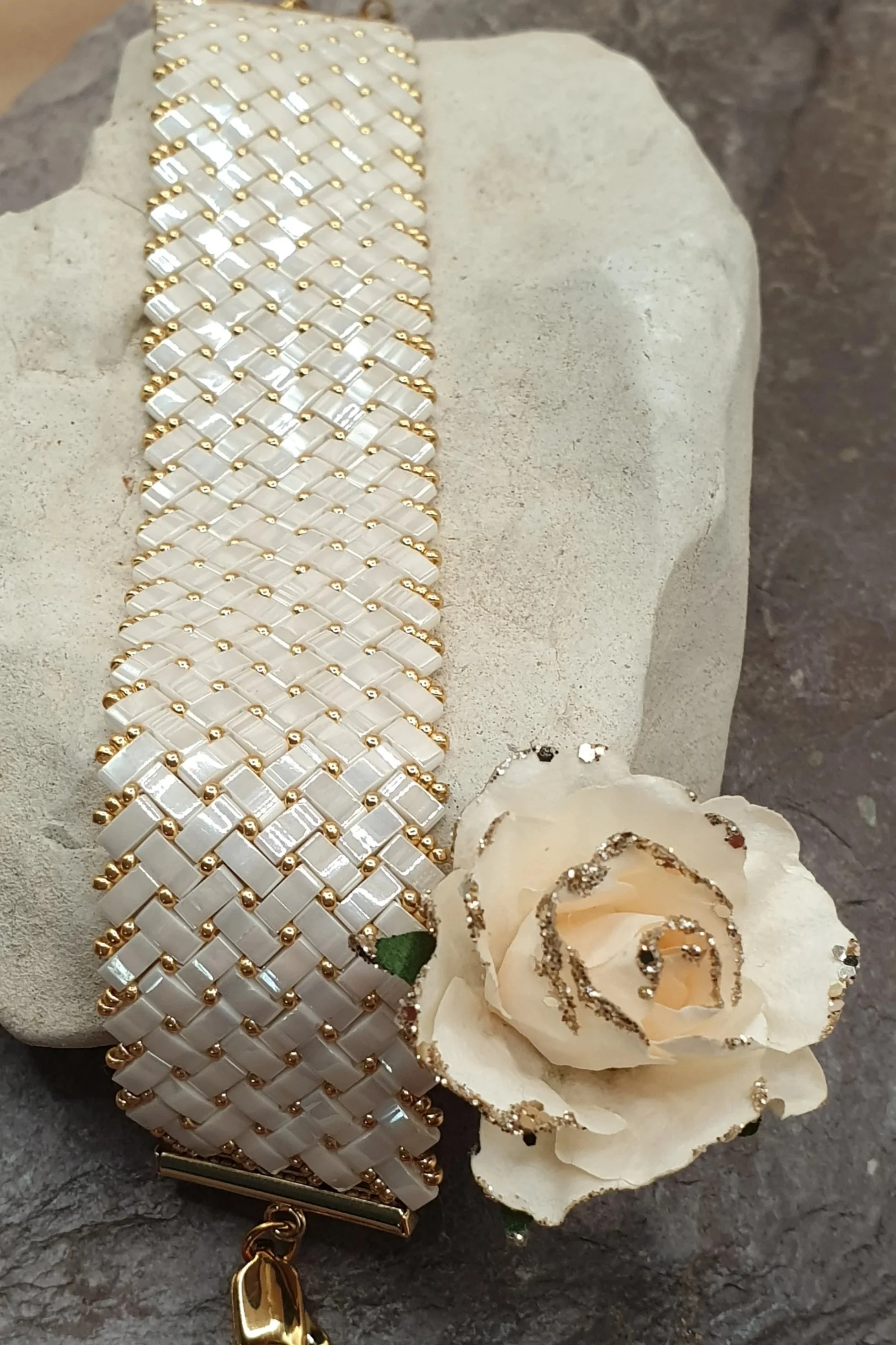 Bracelet manchette Nacre d’Aurore