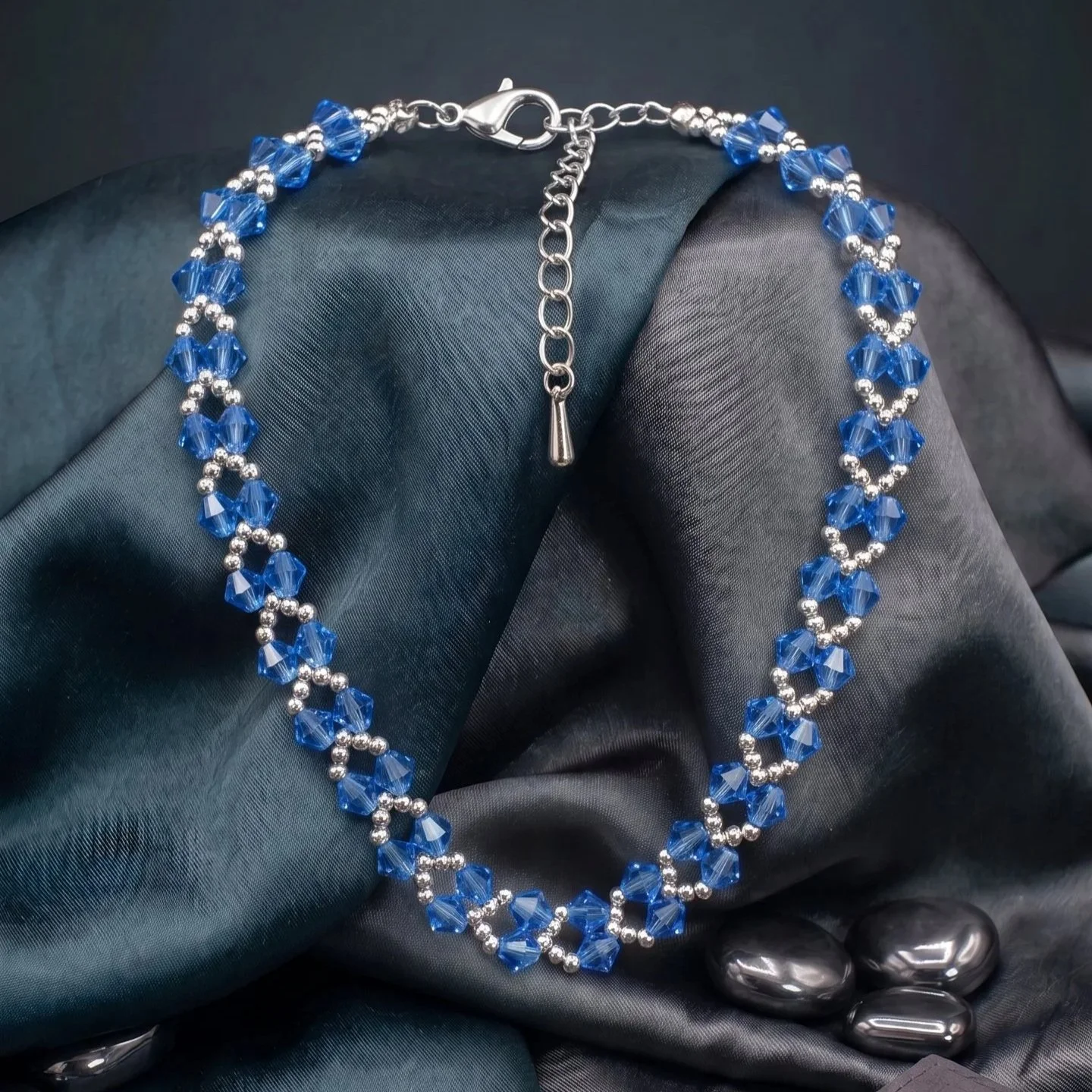 Bracelet Éclat Saphir – Toupies de cristal