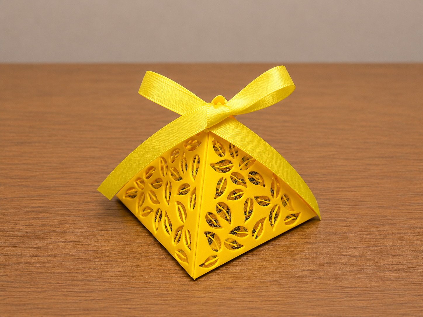 YellowGiftBox.png