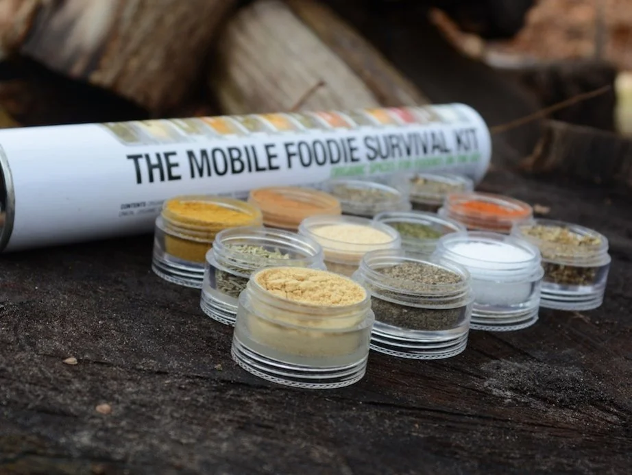 mobile foodie kit outside.jpg