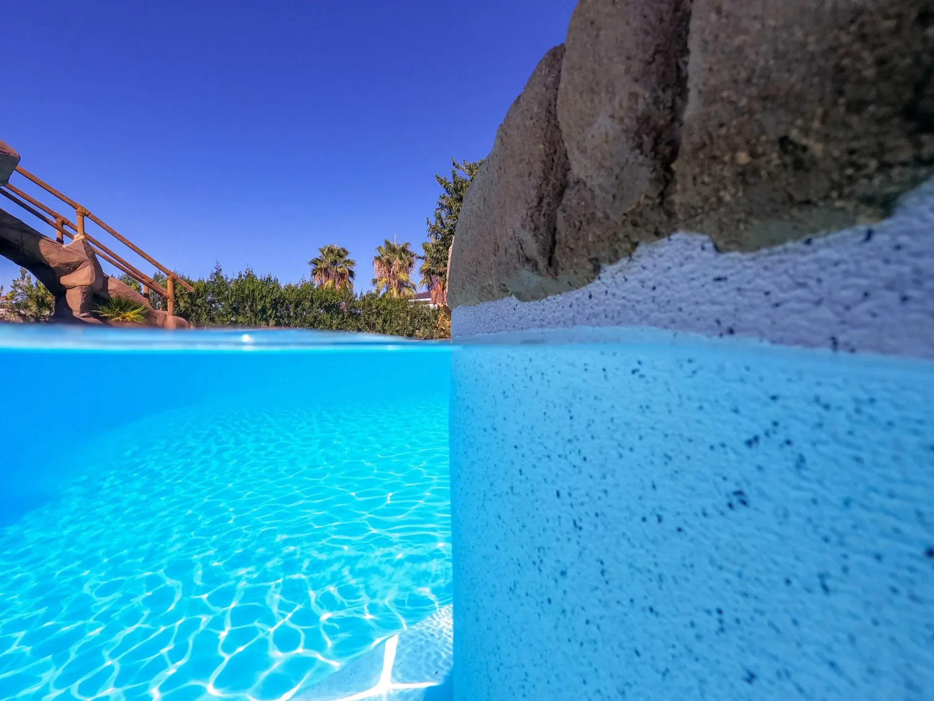 xlarge_white_riviera_vue_3_aquasense_cgt_alkor_c1f305934b.webp