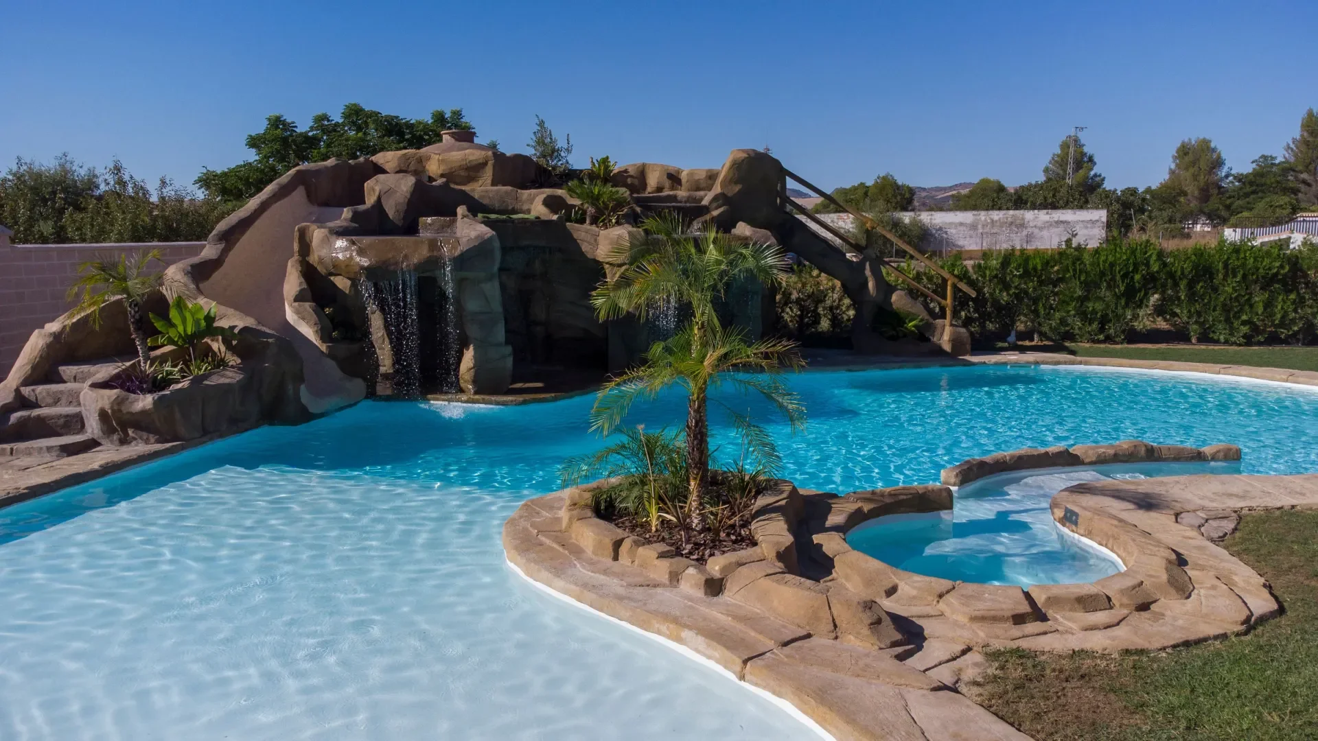 xlarge_white_riviera_vue_2_aquasense_cgt_alkor_0a1184b2d6.webp