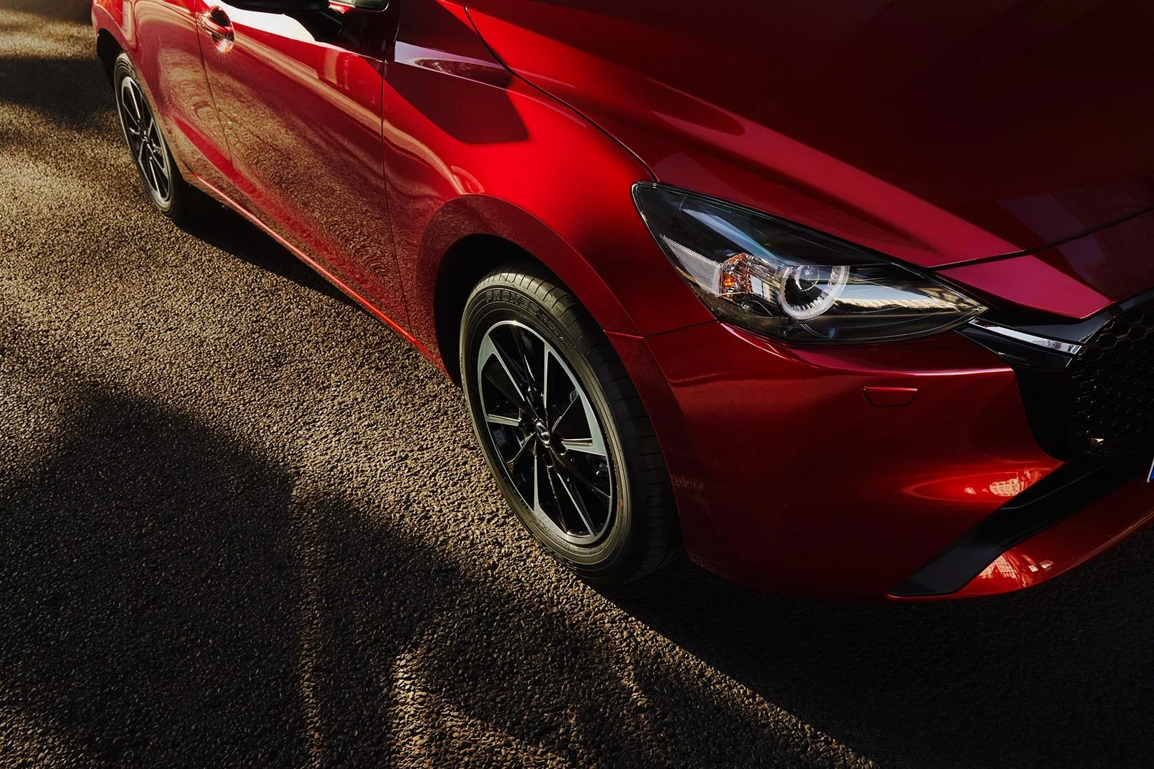 MAZDA_Portfolio_M05_34-Side_v00a_mc Kopie.jpg