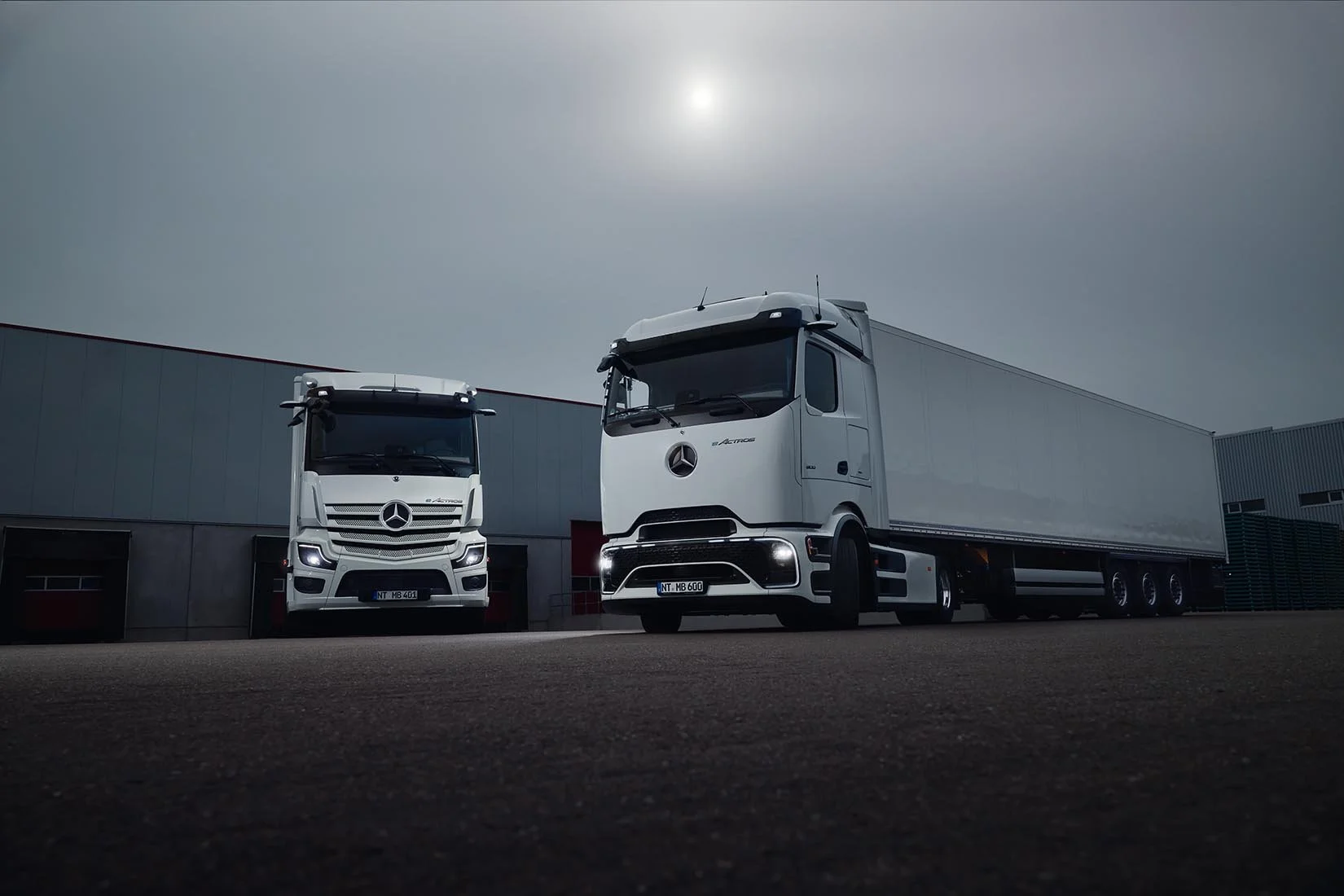 001VORSCHAUBILD_RET_eActros_Twin_Beauty_Variante_02_FINAL_eciRGB.jpg