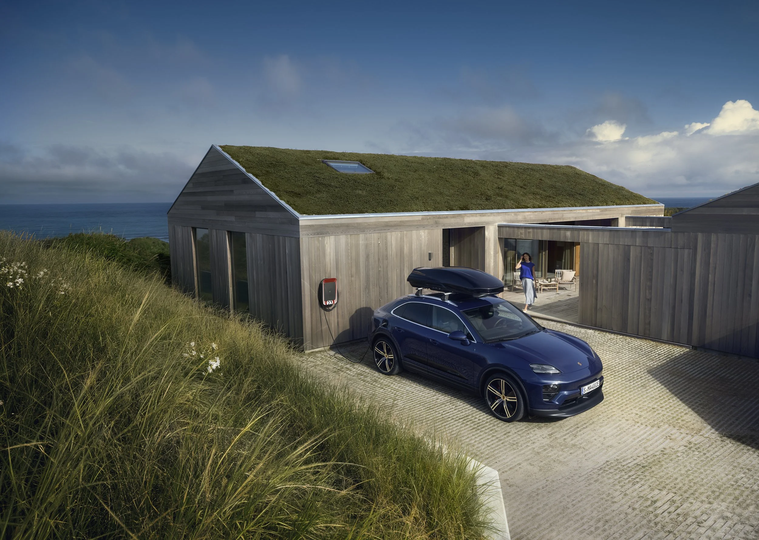 202507_Porsche_TEQ_Shooting_Motiv_2_0_Main_WF17.jpg