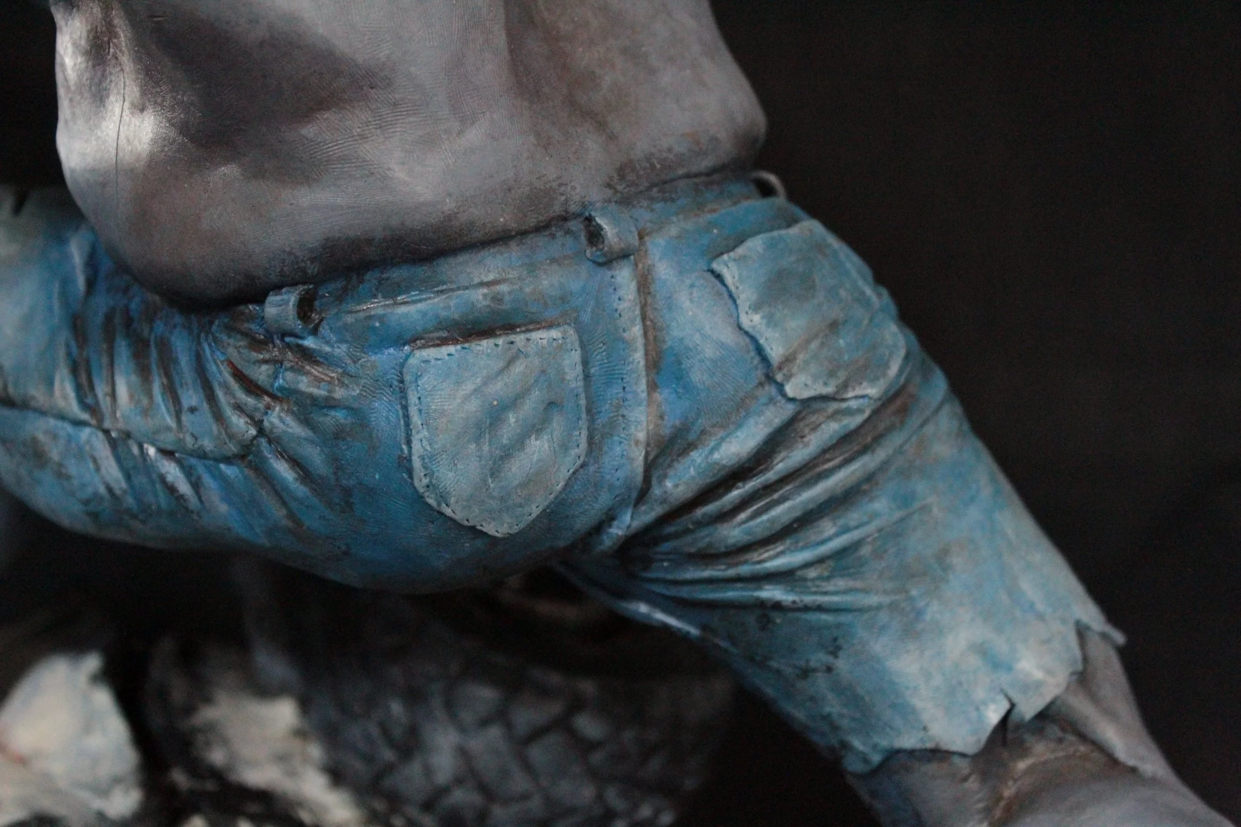 The Hulk - 15" Sculpey - Close up pants