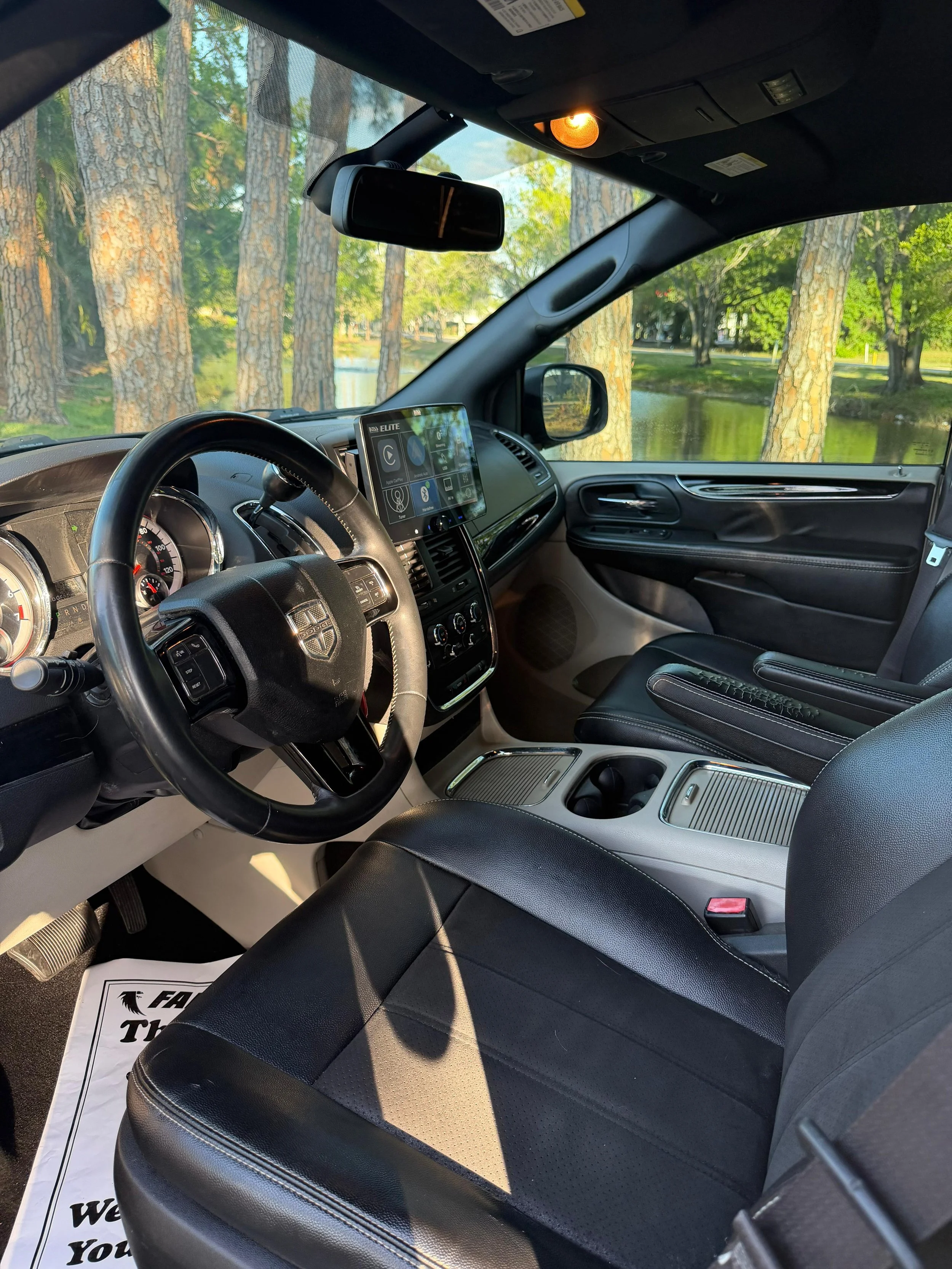dodge caravan8.jpeg
