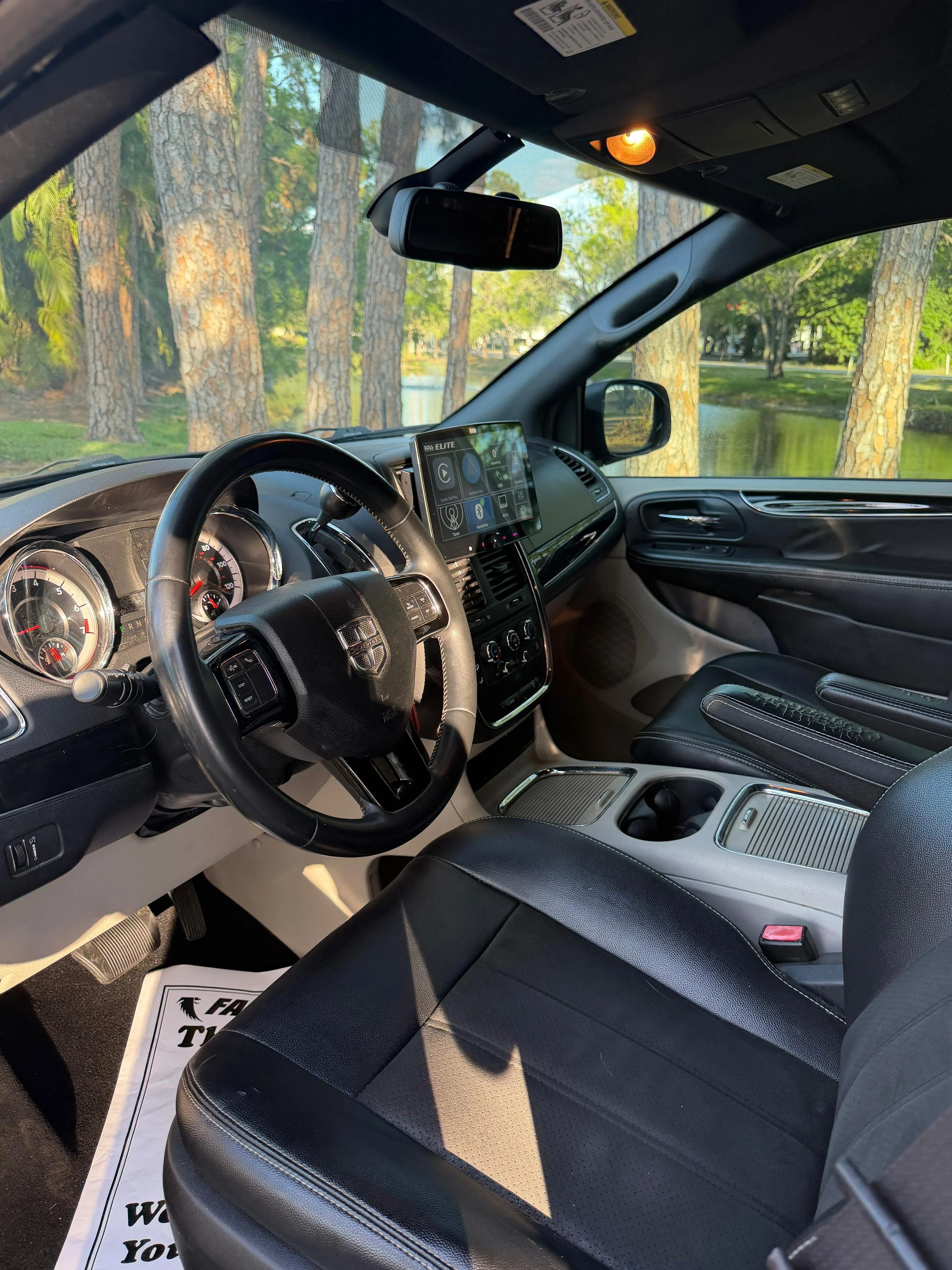 dodge caravan 1.jpeg