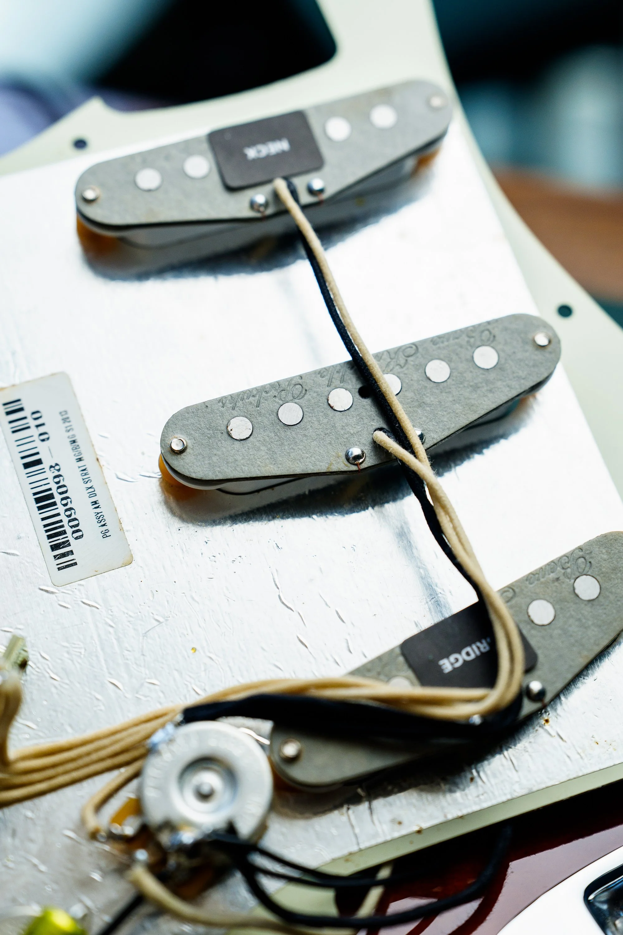 fender bare knuckle-2.jpg