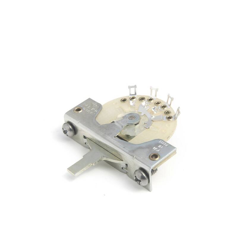 BKP CRL 3 Way Switch.jpeg