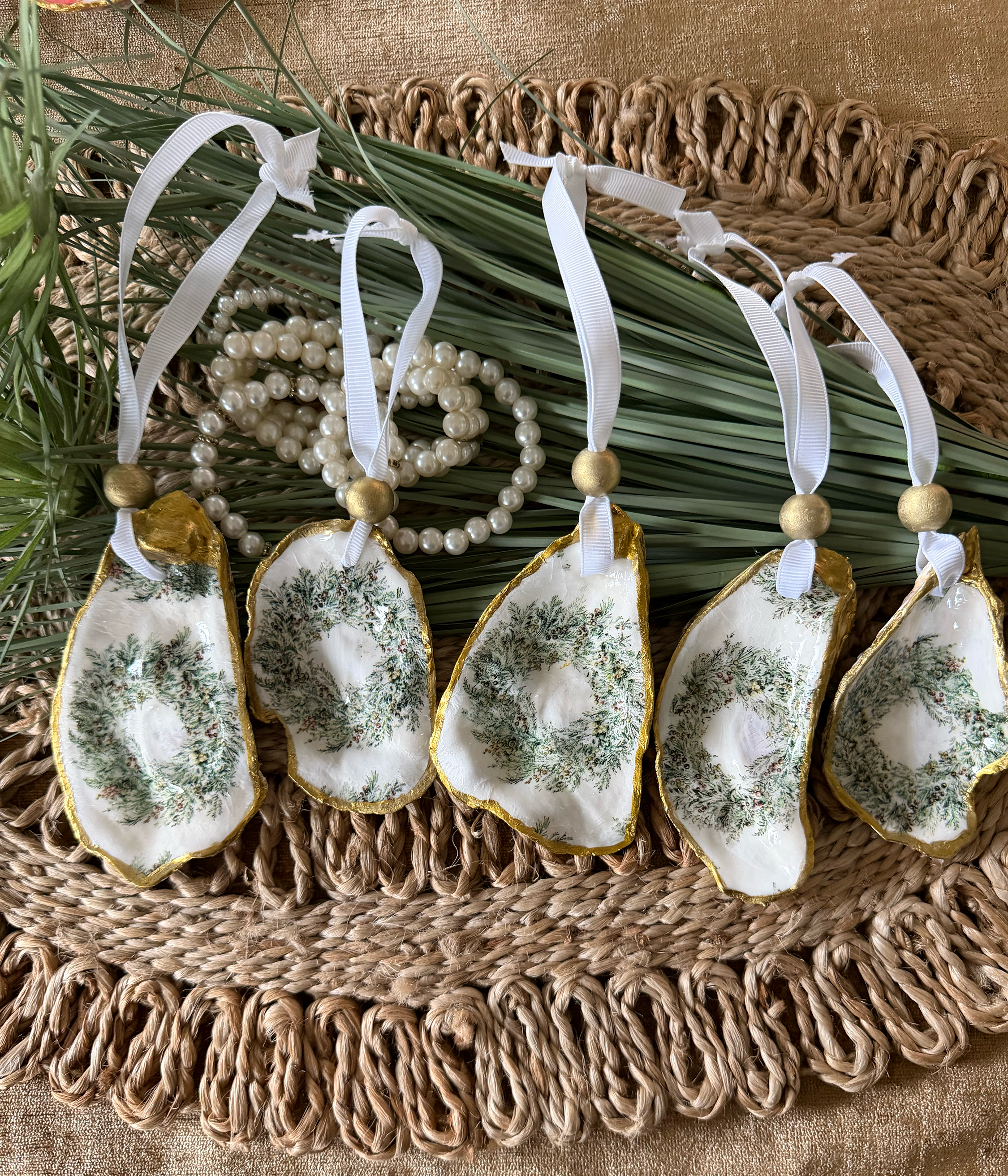 Wreath Oyster Ornament