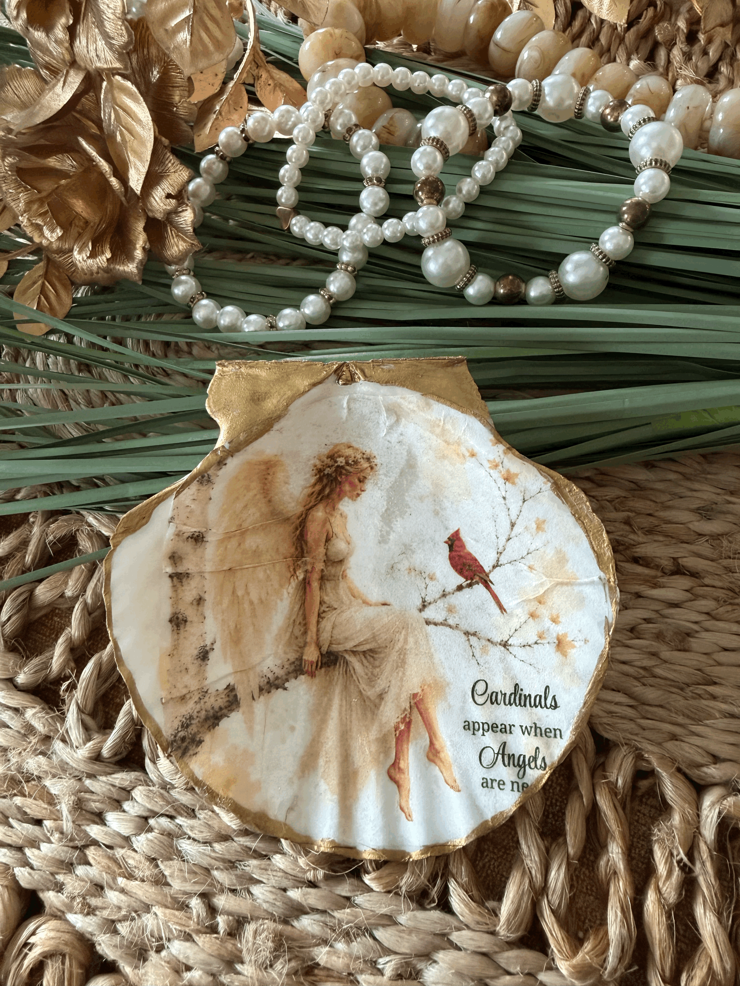 Angel & Cardinal Scallop Trinket Dish