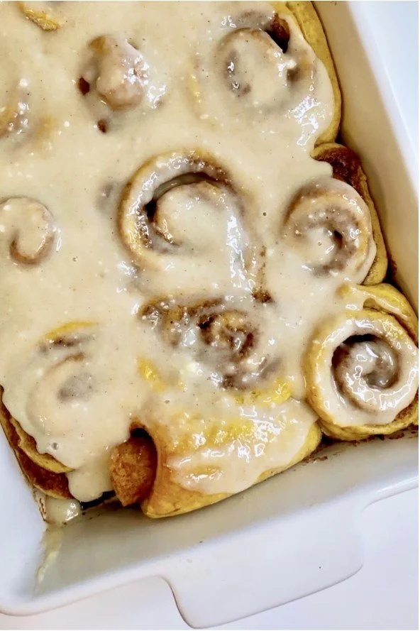 Pumpkin Chai Cinnamon Rolls 