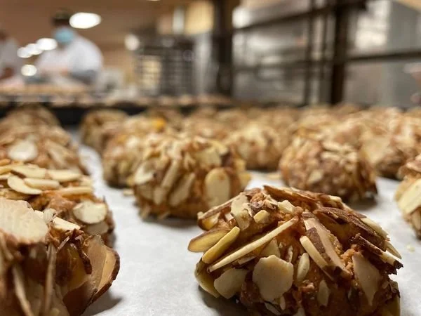 Vaccaro's Italian Pastry Shop - Little Italy