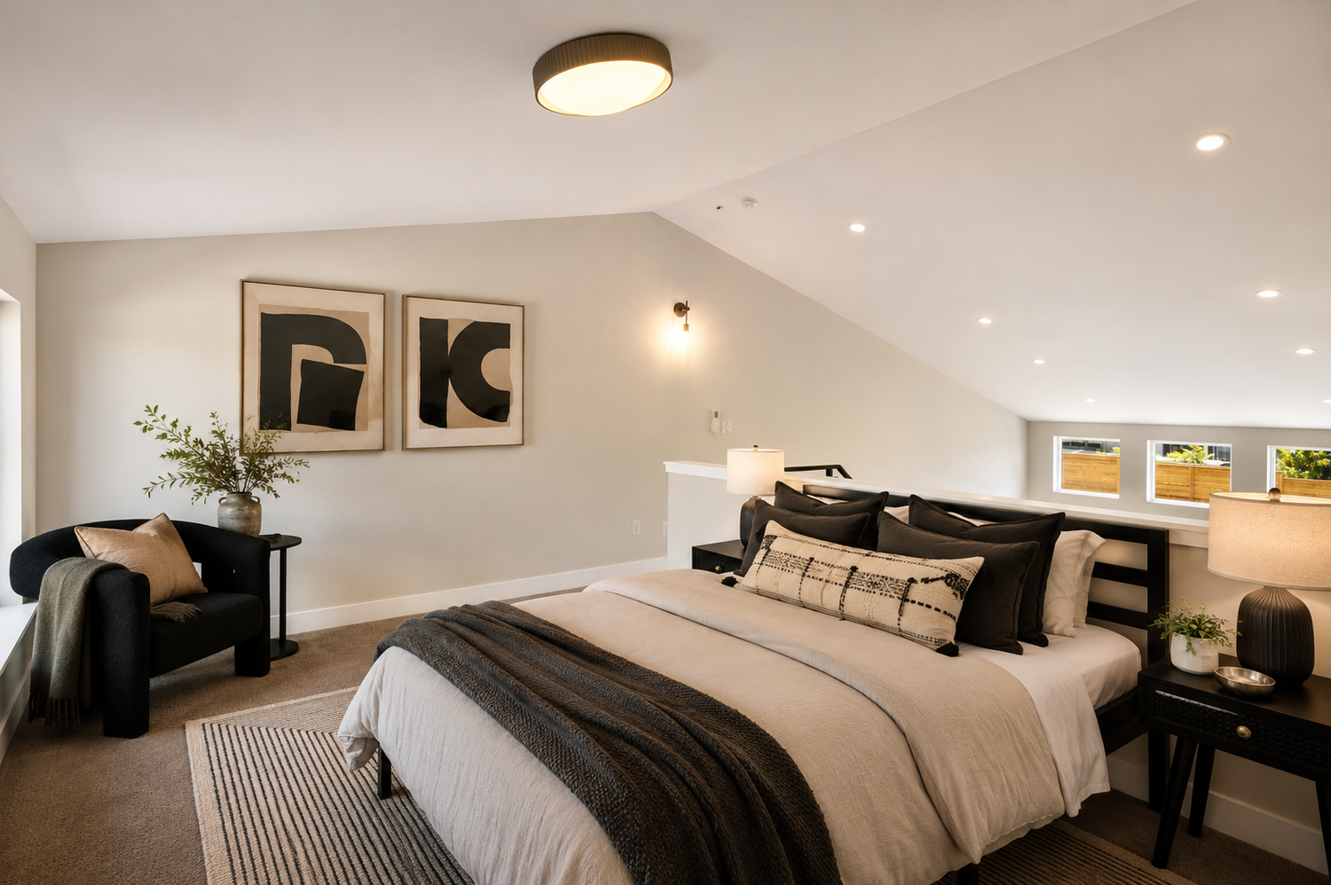 347 Warren, bedroom