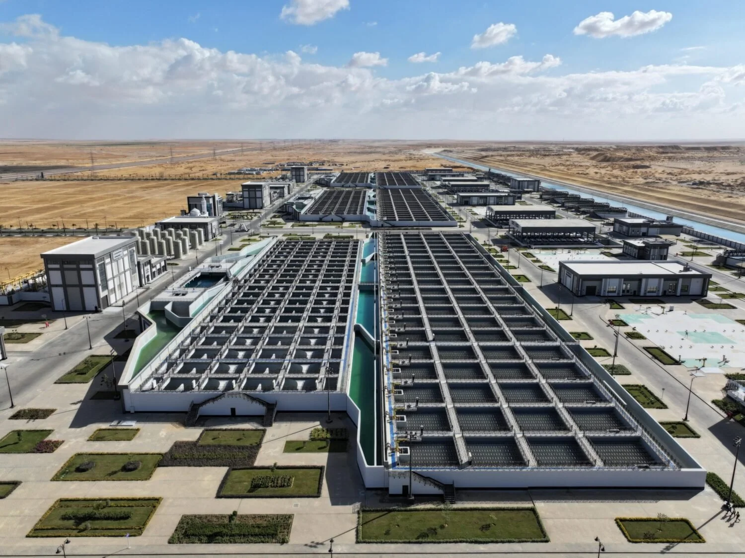 Aerial view of Egypt’s New Delta Irrigation Water Treatment Plant, built to process agricultural drainage water for reuse in desert farming.
