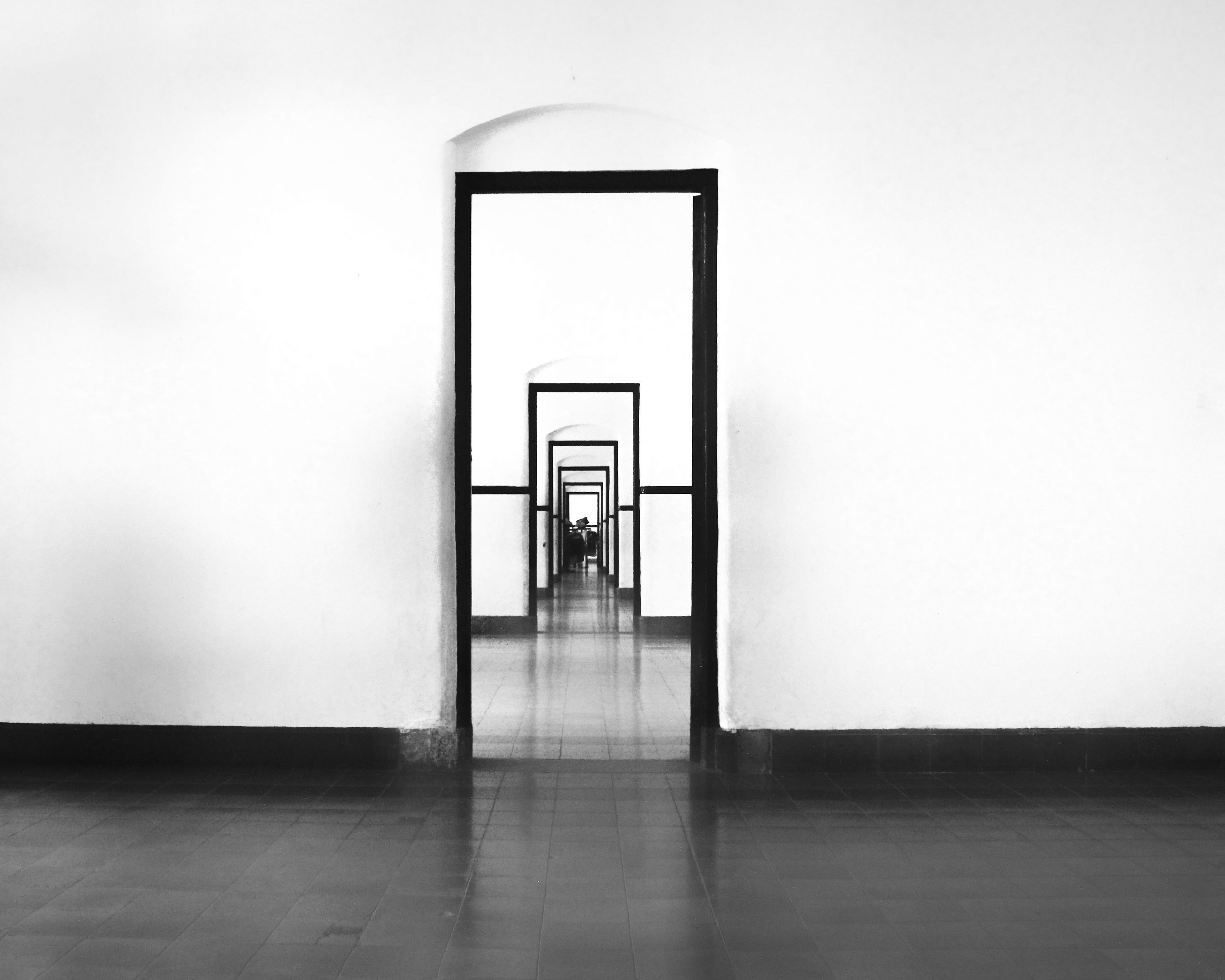 The Abundance Trap: Why the Paradox of Choice Stalls Modern Dating
