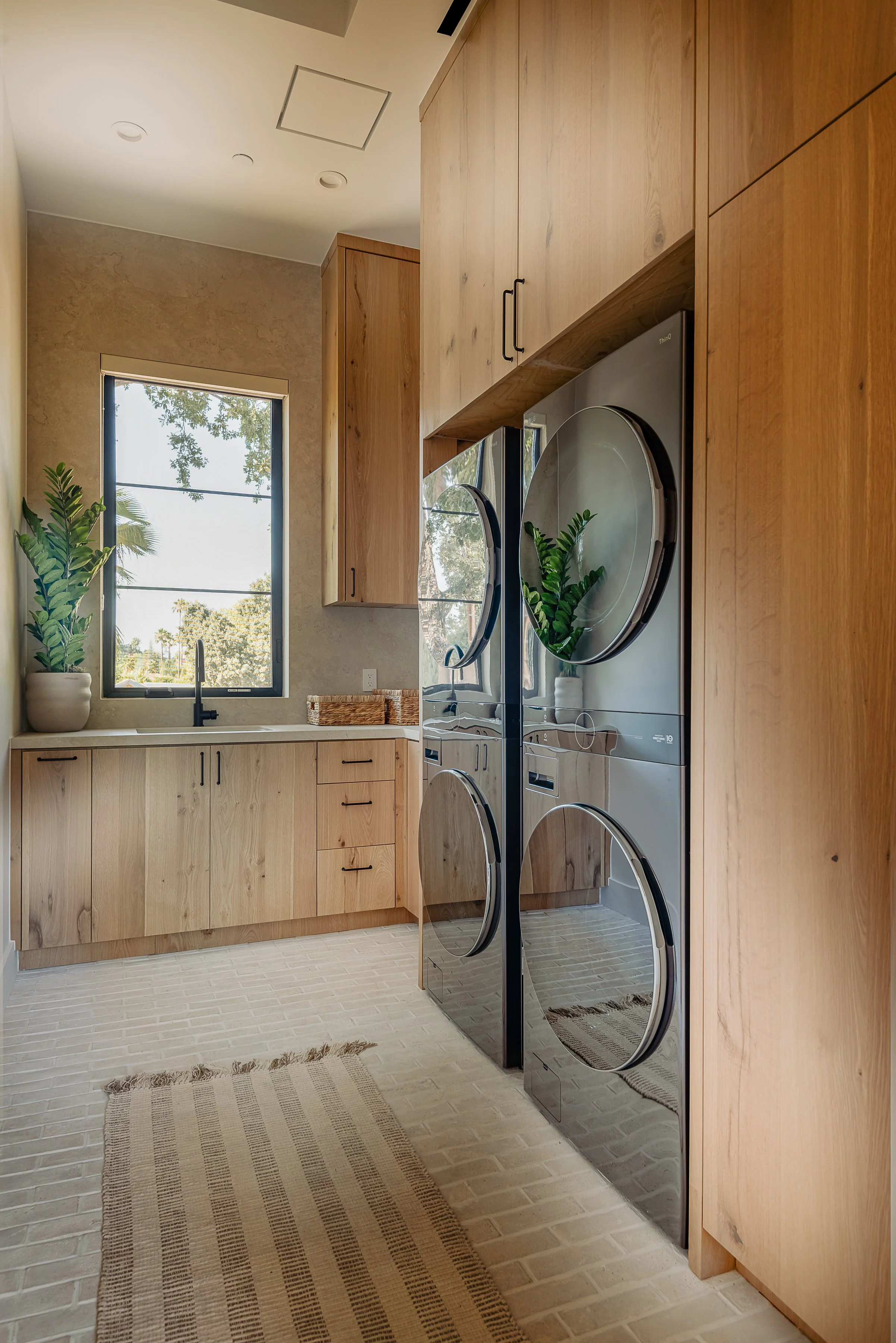 22346CollinsV3_HiRes (92 of 93).jpg