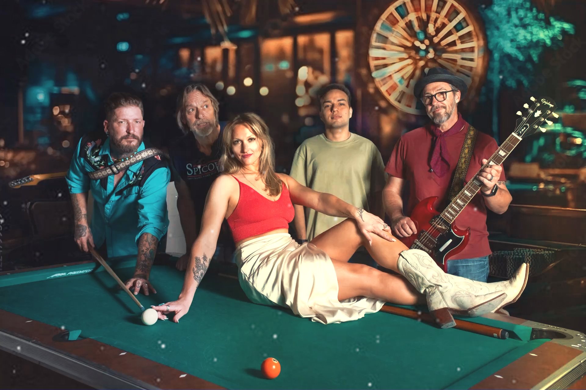 CasinoQueenBandPhoto.jpg