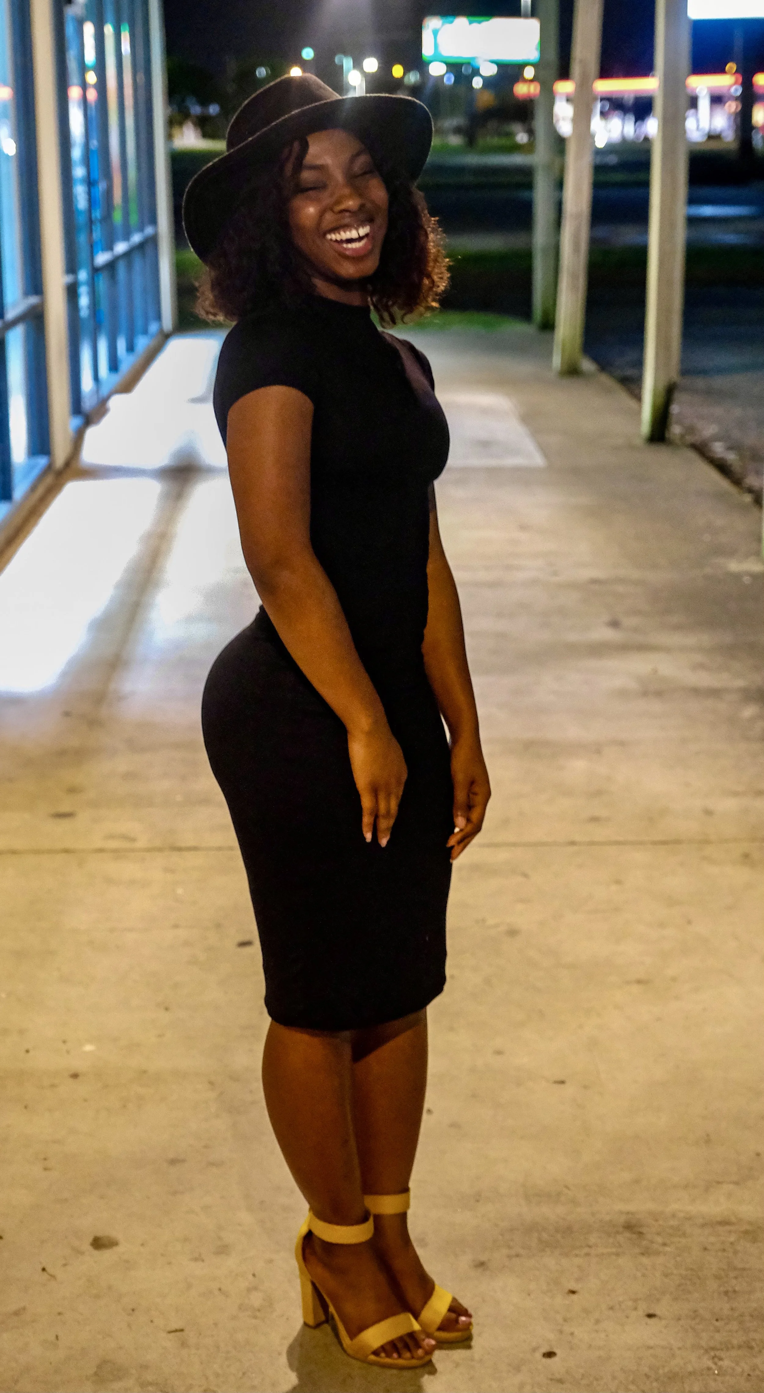 Poetry, Spoken Word, Storytelling, Storyteller, Custom Poetry, Writer, Personalized Poems, Artist, Weddings,  Engagements, Love, Memorials, Birthdays, Louisiana, Texas, Worldwide, Atlanta, International, US, United States, North America, South Americ