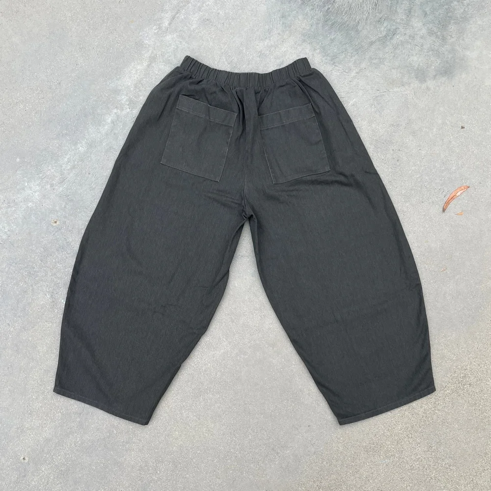 AMO LA Pants Black 2.webp