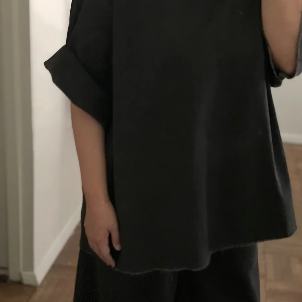 AMO LA Top Black 4.webp
