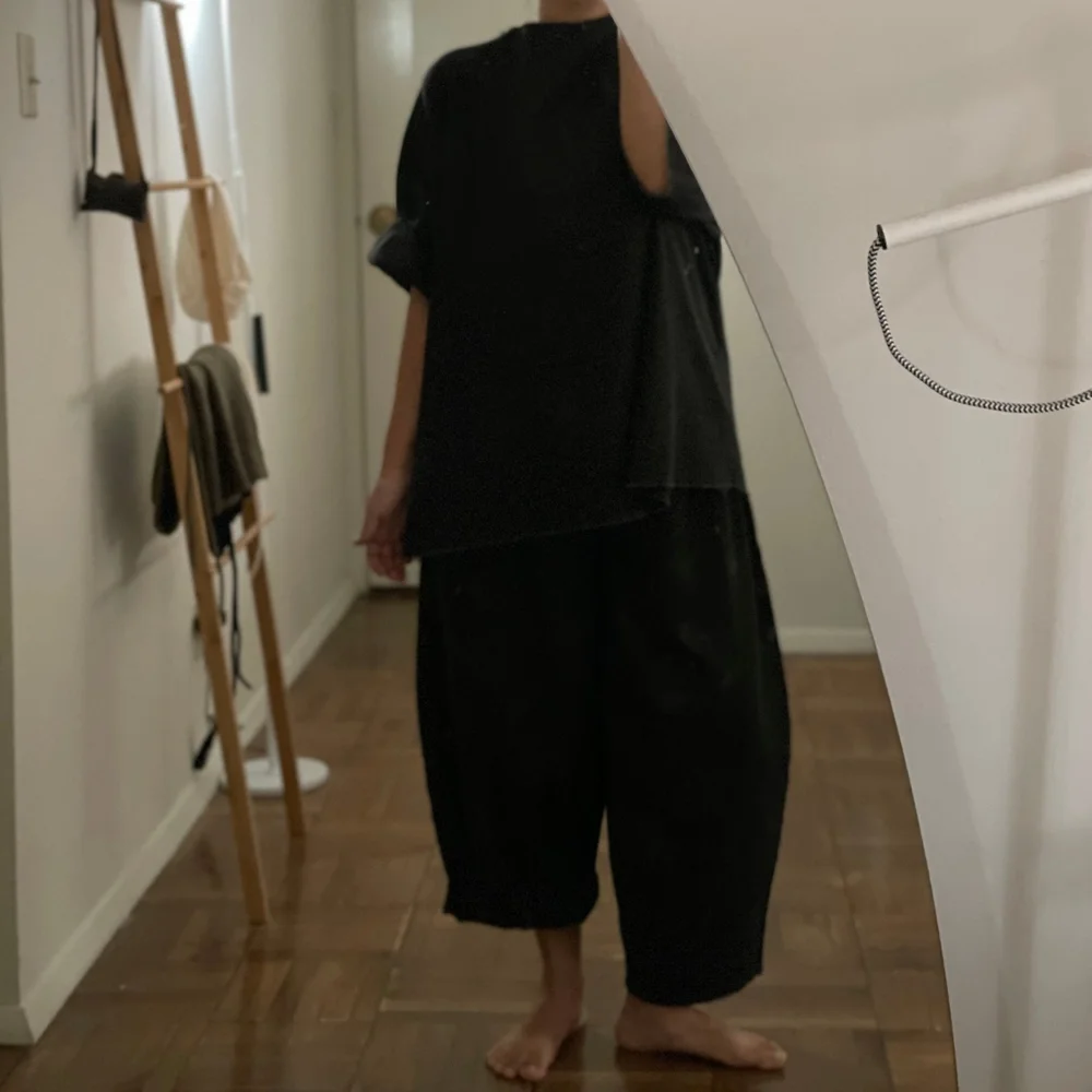 AMO LA Pants Black 4.webp
