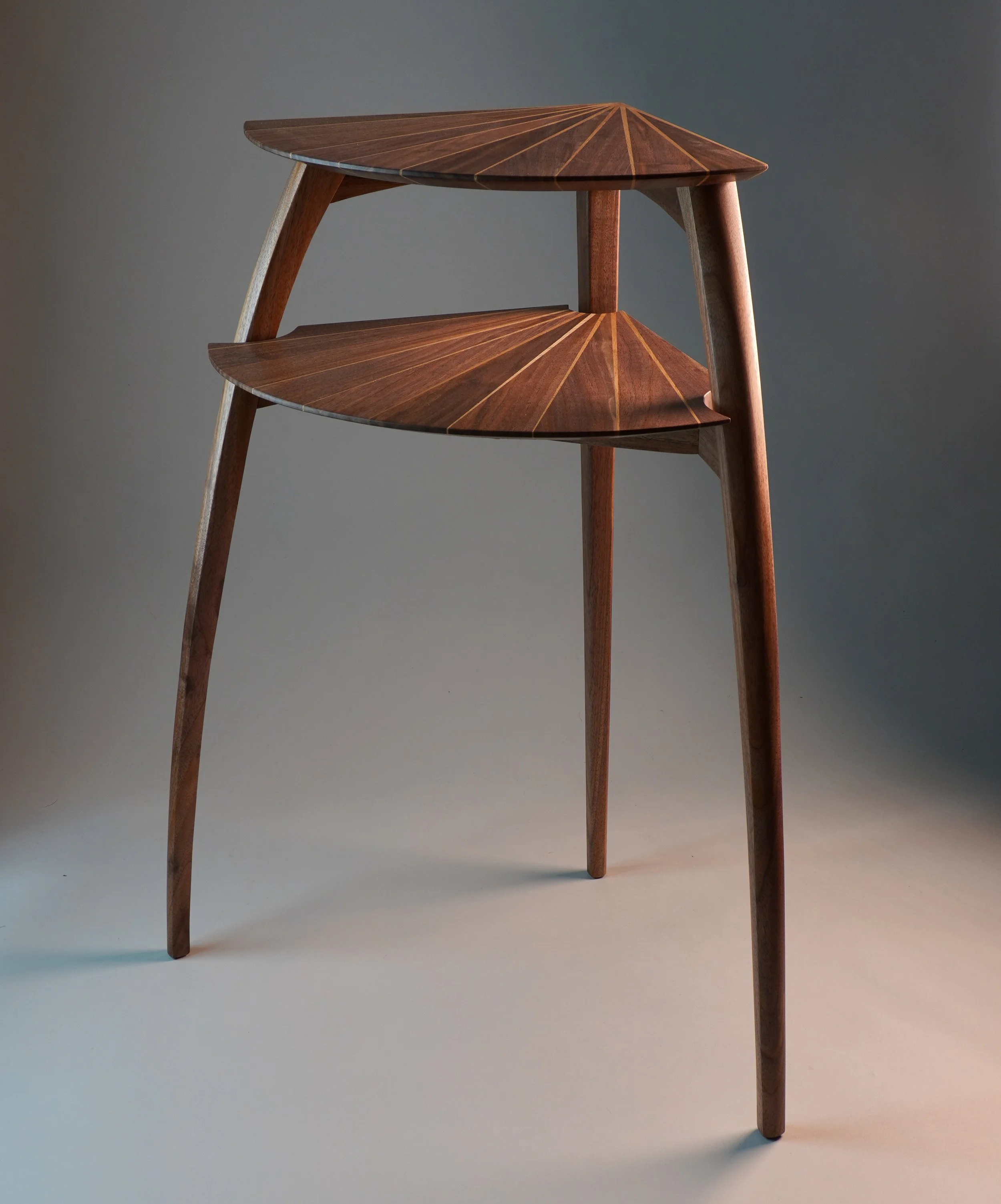 Penny - corner table
