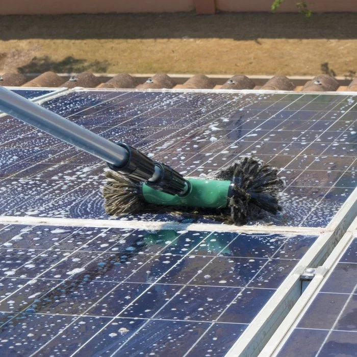 solar-und-photovoltaikreinigung www.flexclean.at.jpg