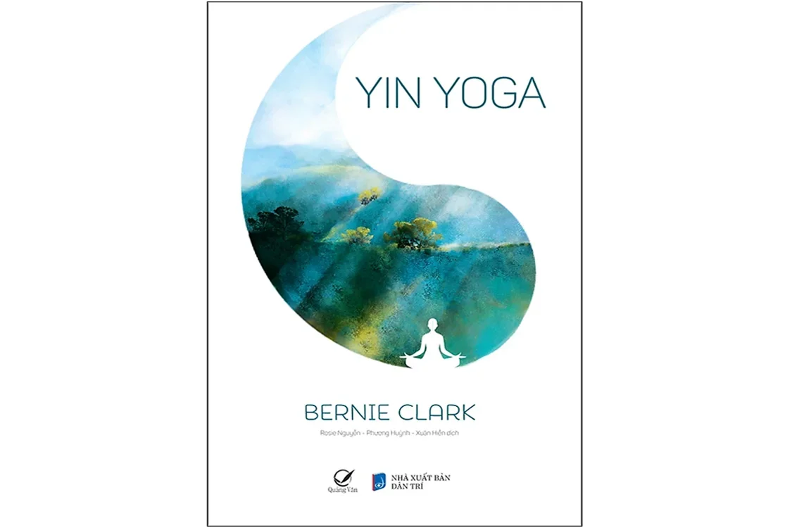Bìa sách Yin Yoga - Bernie Clark