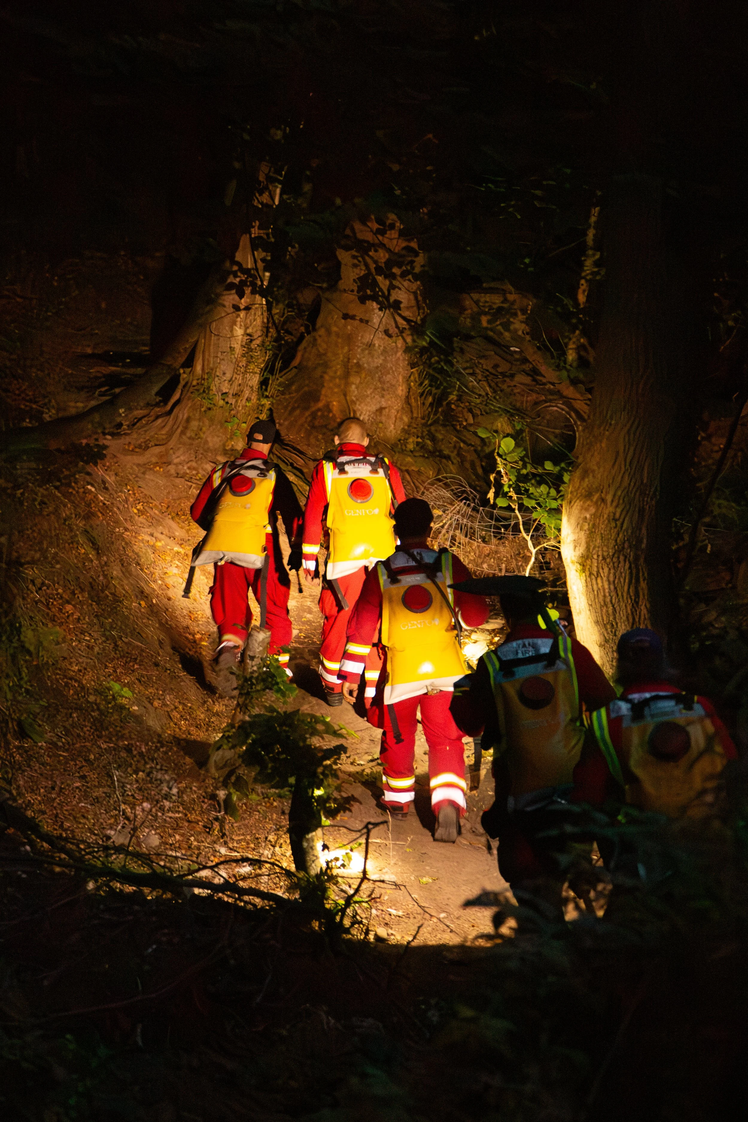 SW Firefighters heading up to tackle a hot spot / Wattsville, Newport 17th Aug 2026