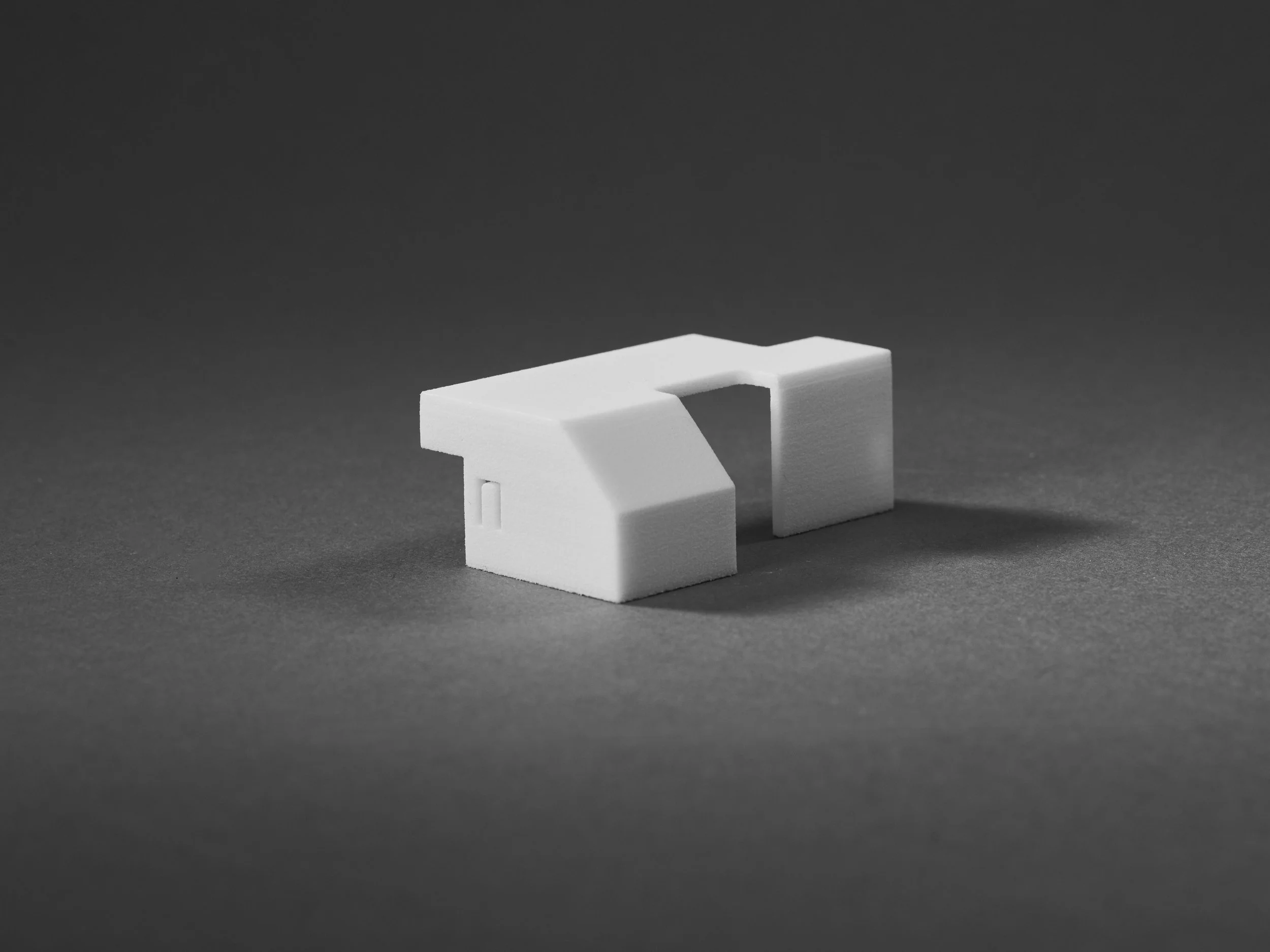 Elektronikgehäuse – additiv gefertigt aus Polyamid PA2200 bei Trivion – Perspektive 1