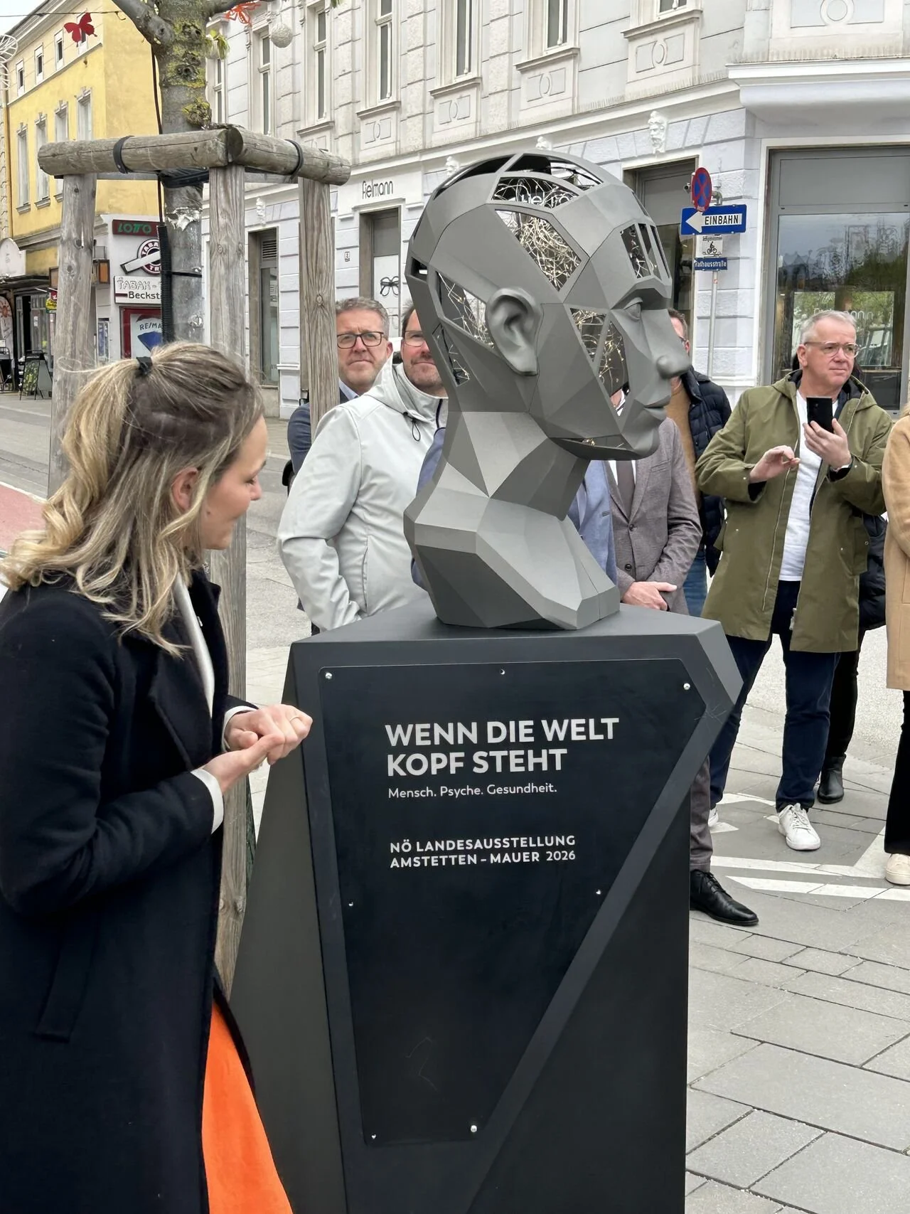 Fotospot-Skulptur jetzt in Amstetten platziert