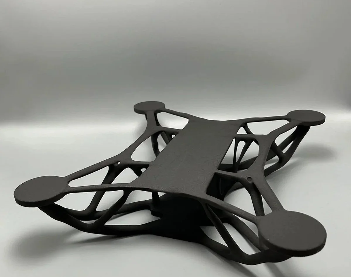 Additiv gefertigter Quadcopter-Rahmen aus Polyamid PA12 im SLS-Verfahren