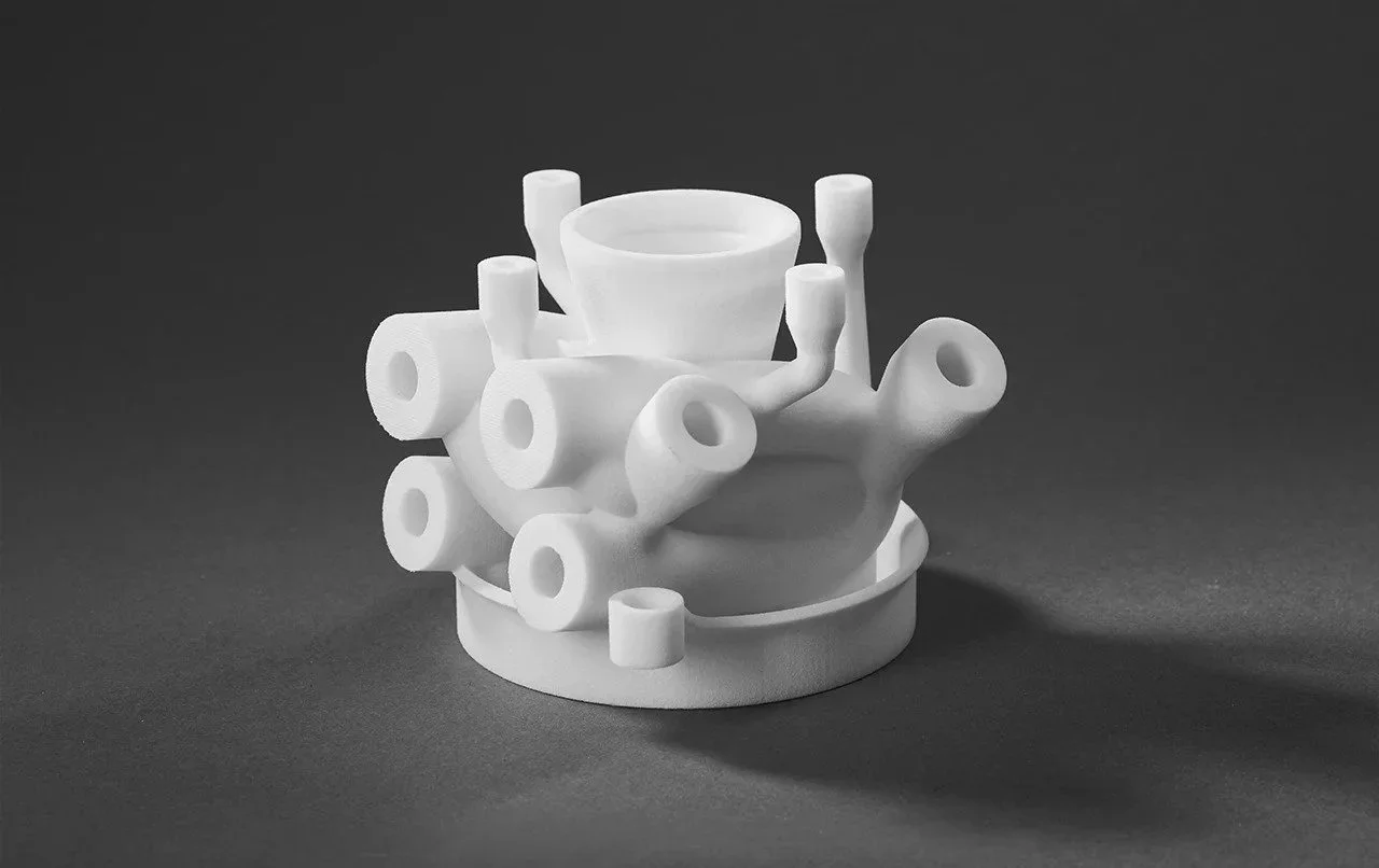 Additiv gefertigter Hydraulikverteiler aus Polyamid PA2200 im SLS-Verfahren