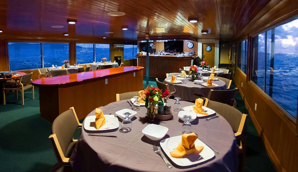 dining1.jpg