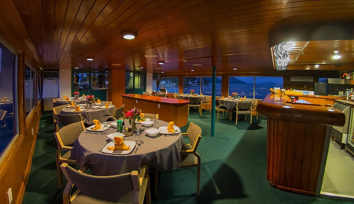 dining3.jpg
