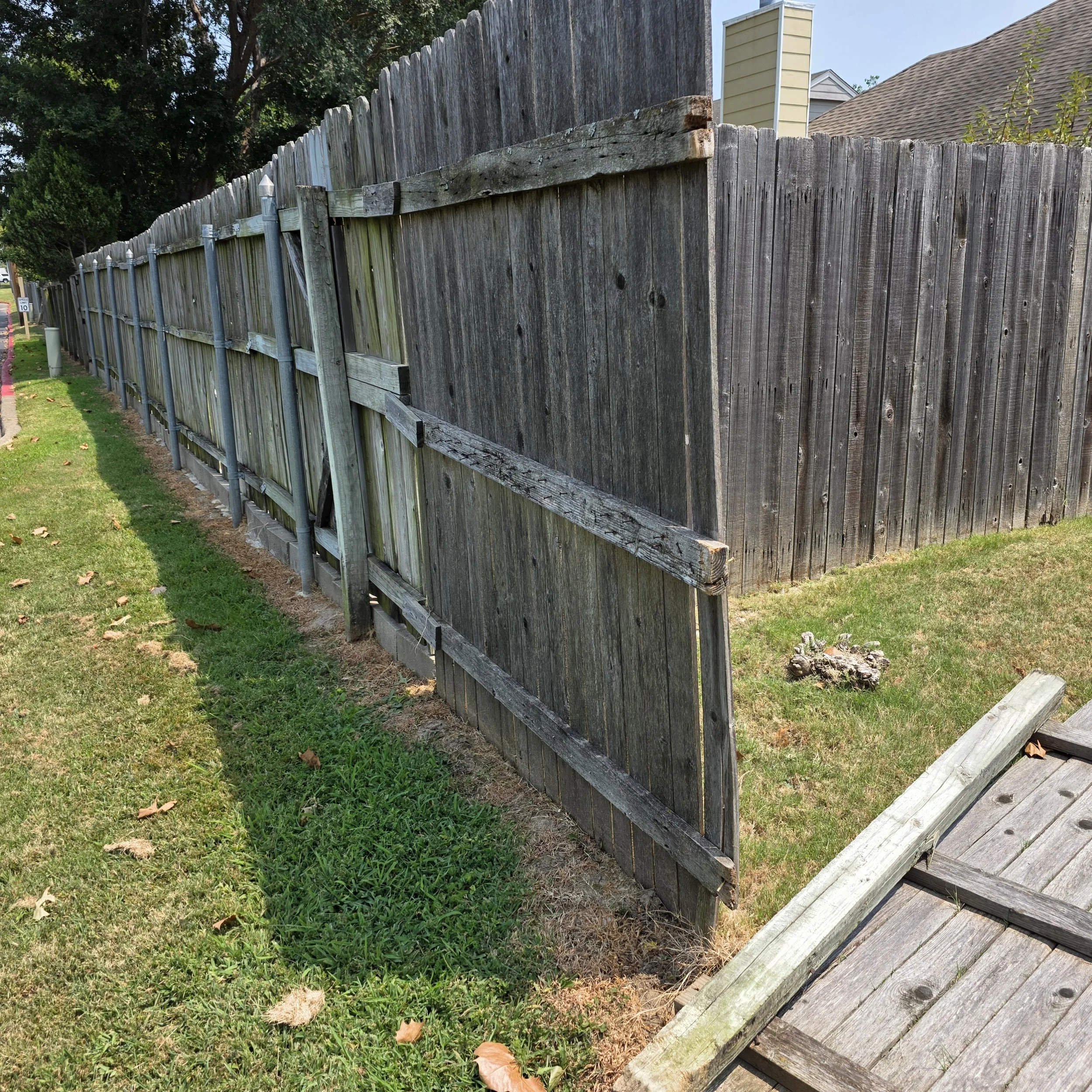Fence repair for metro Tulsa communities