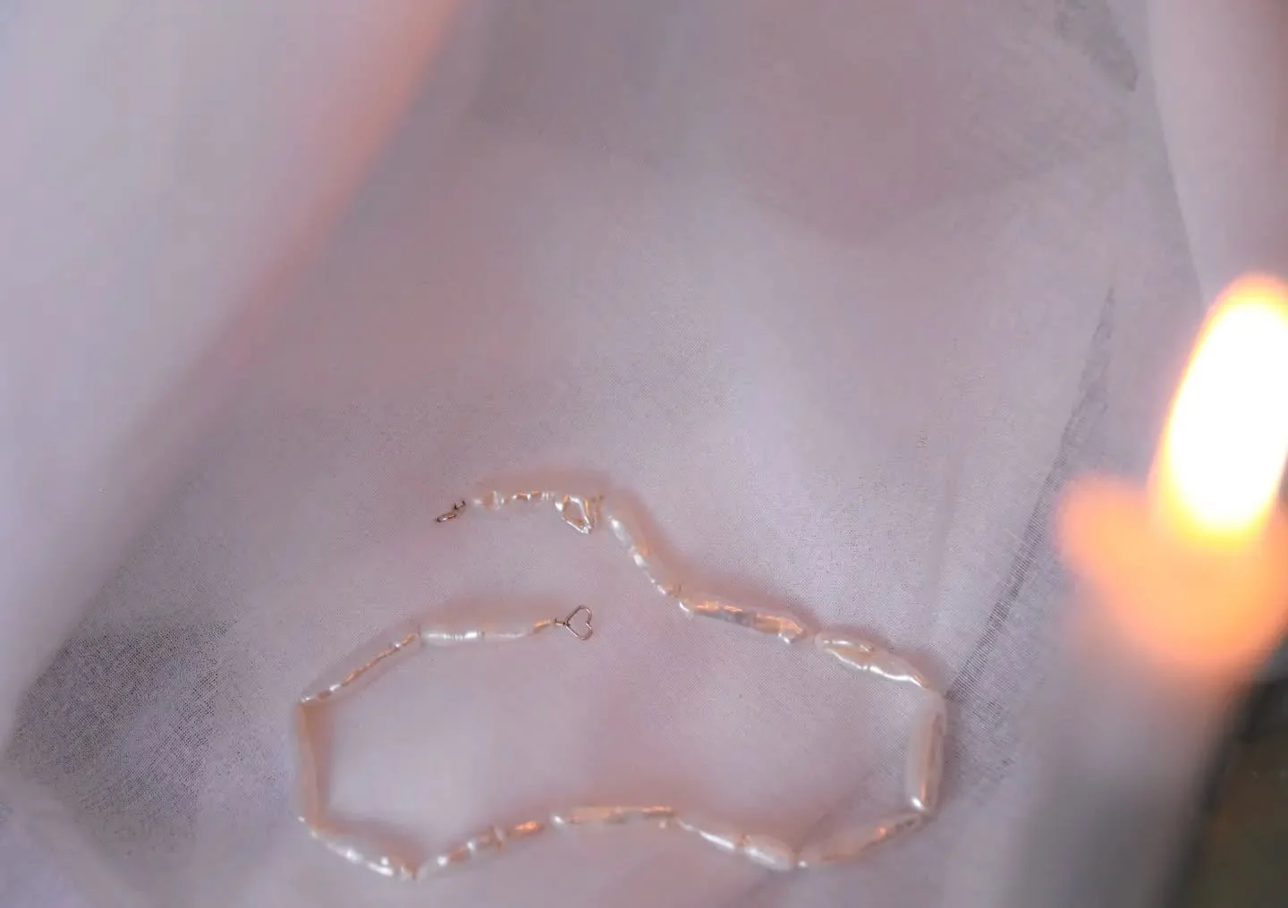Soft glow, quiet pearls.

DM me to order 🤍